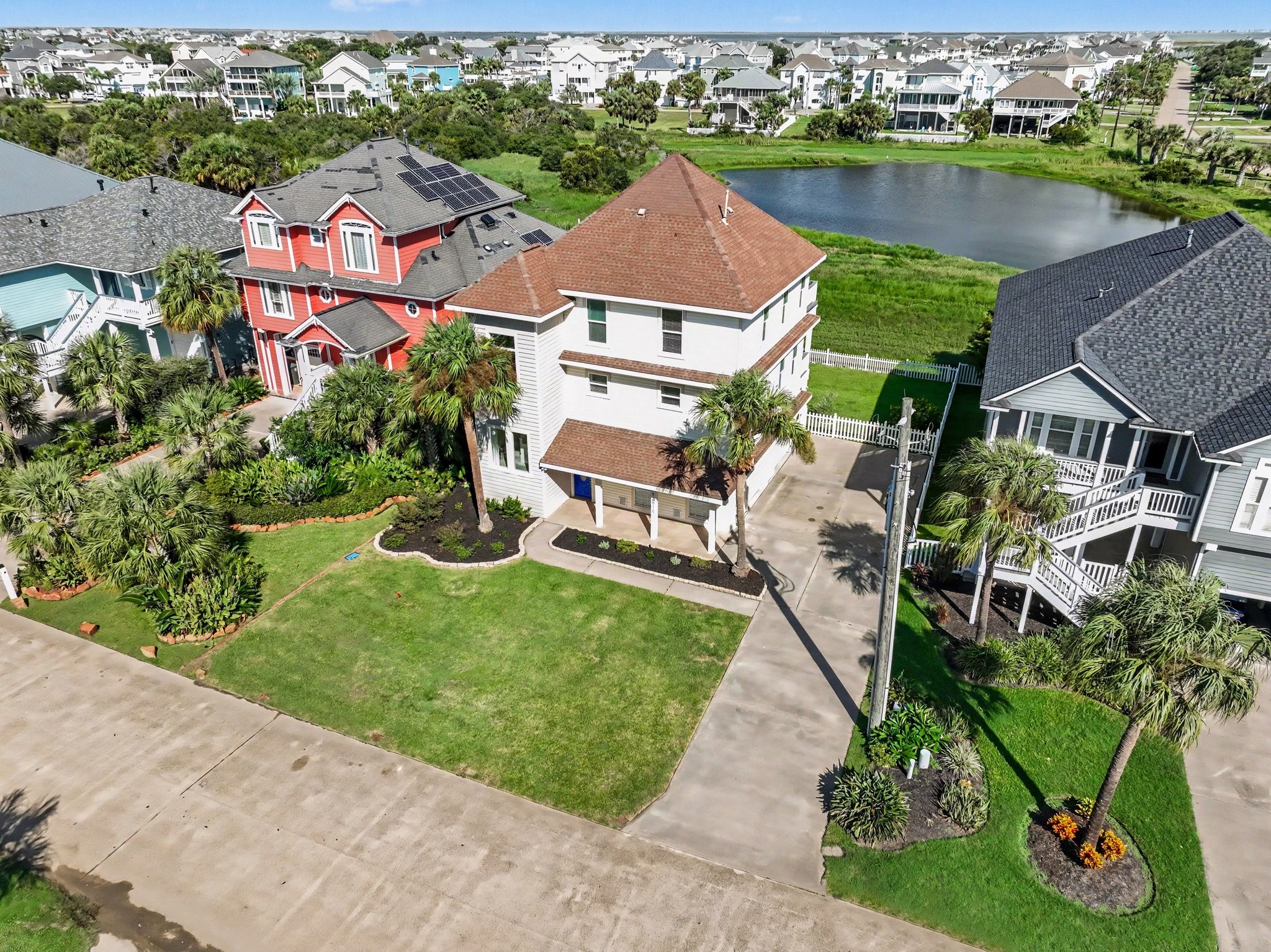 13514 Windlass Circle Property Photo 3