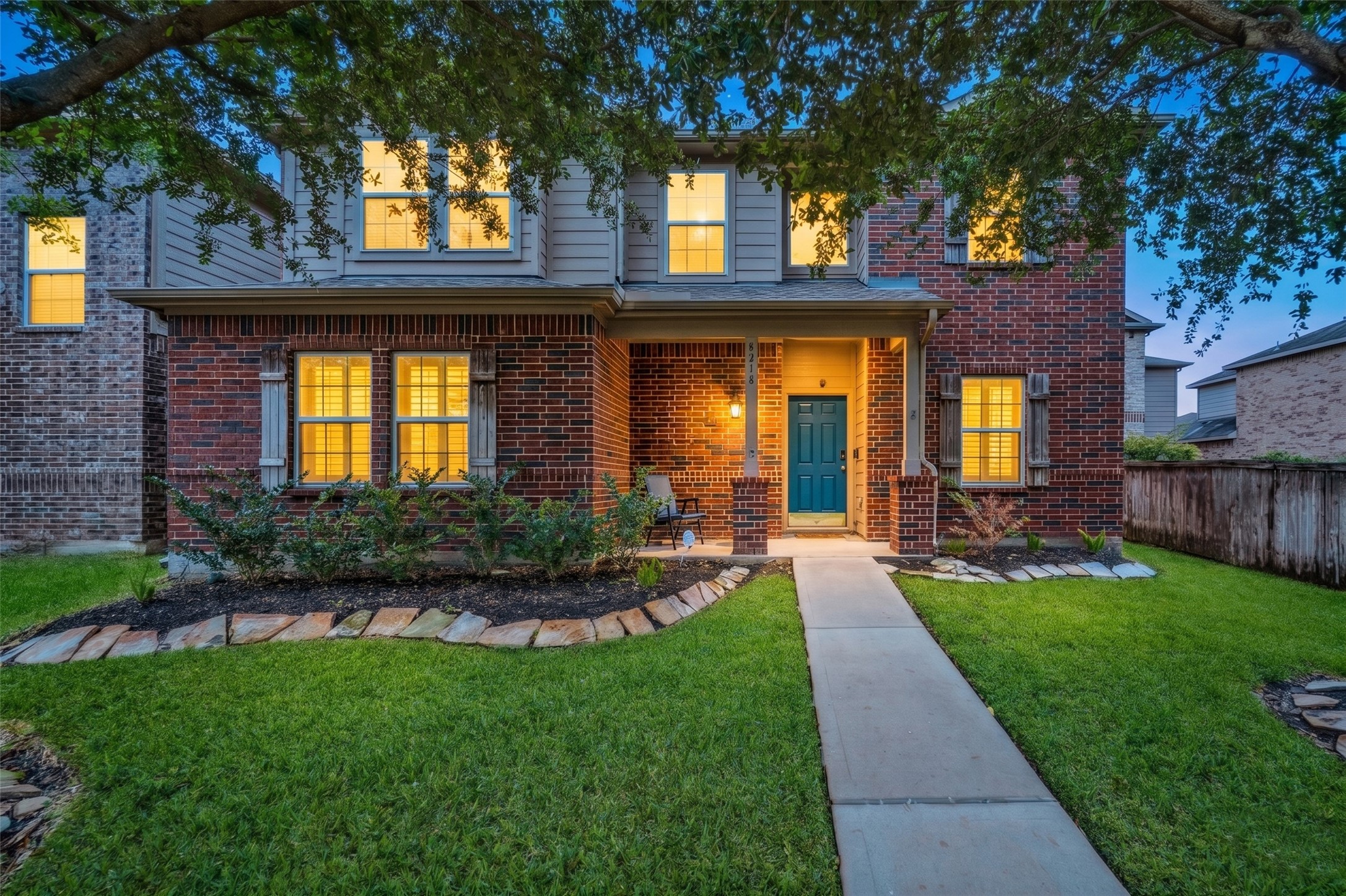 8218 Almera Falls Drive Property Photo 1