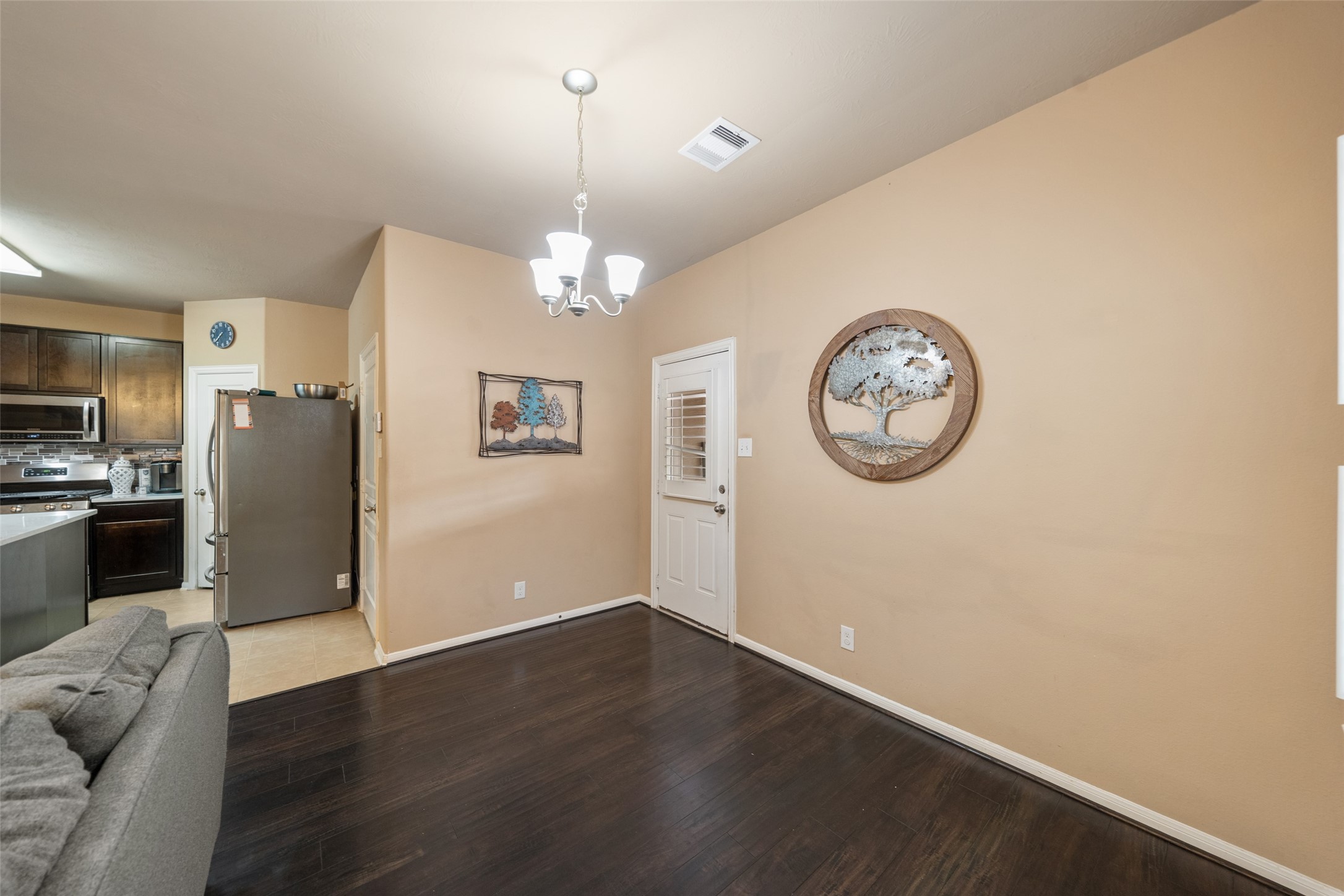 8218 Almera Falls Drive Property Photo 9