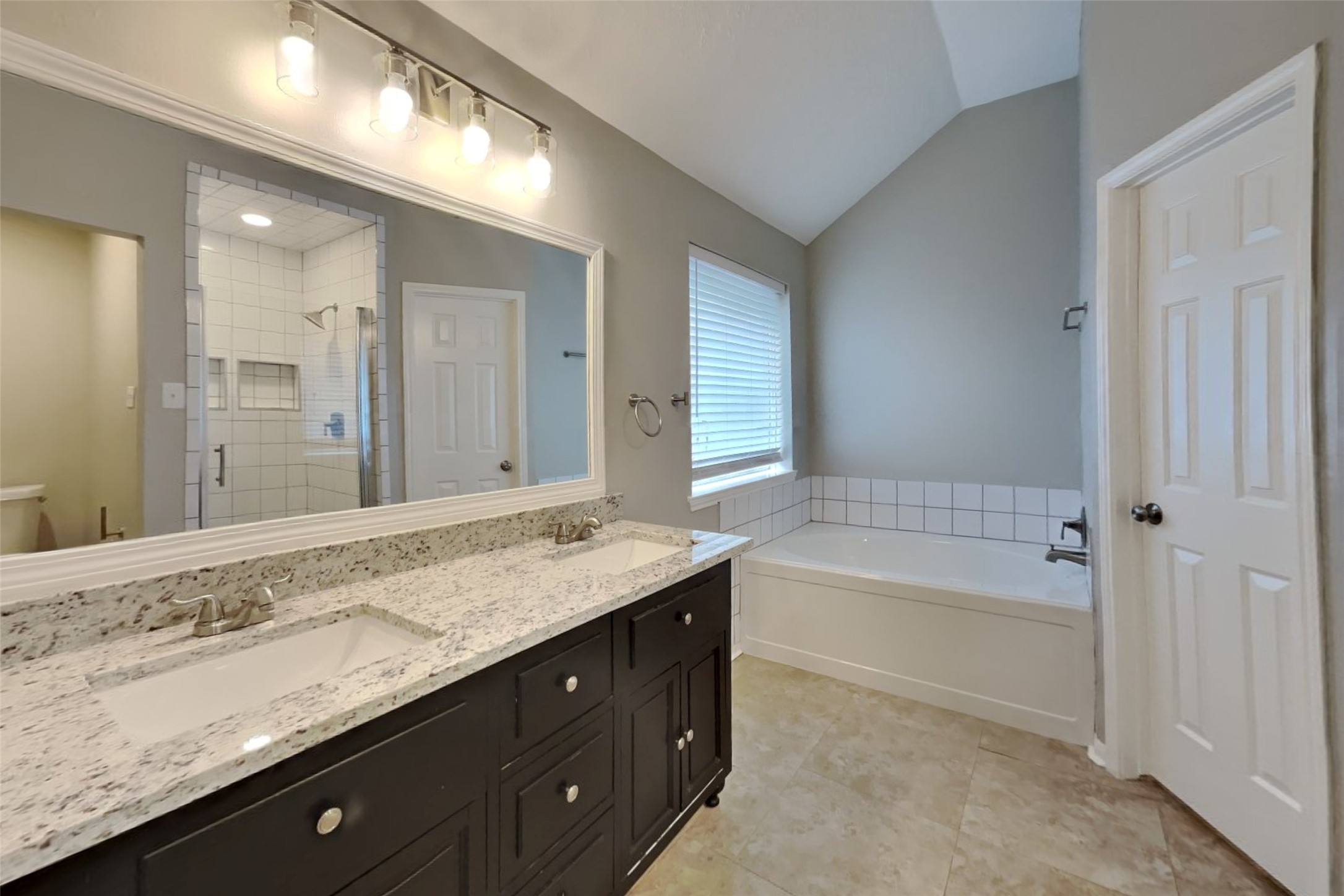 18702 Timber Way Drive Property Photo 10