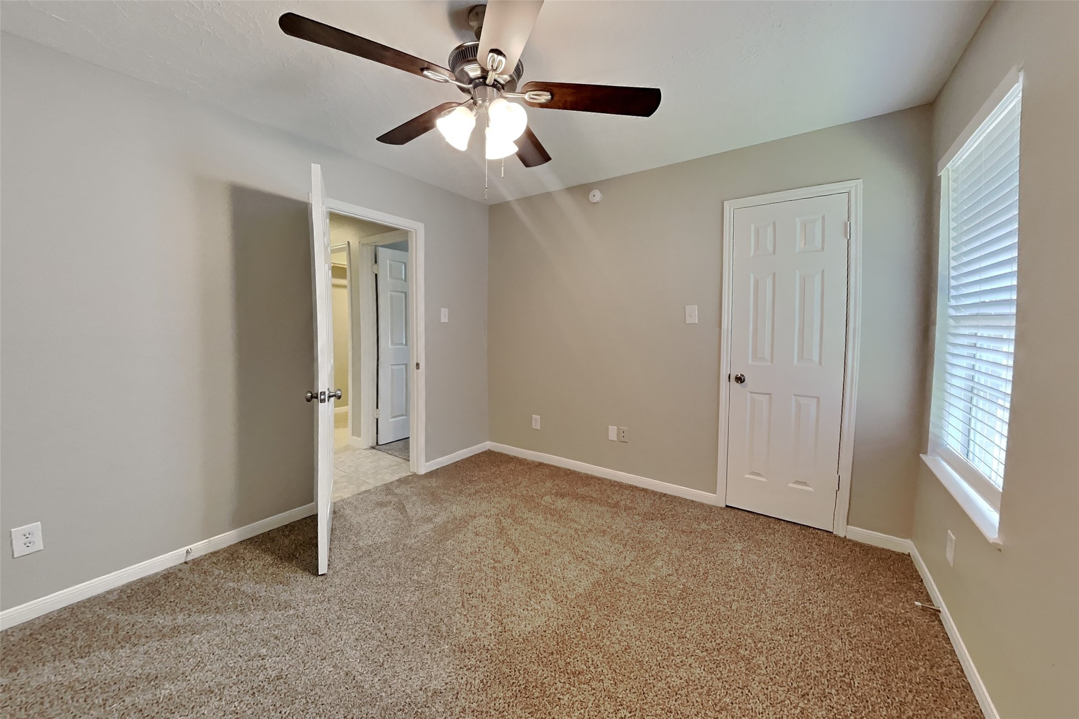 18702 Timber Way Drive Property Photo 12