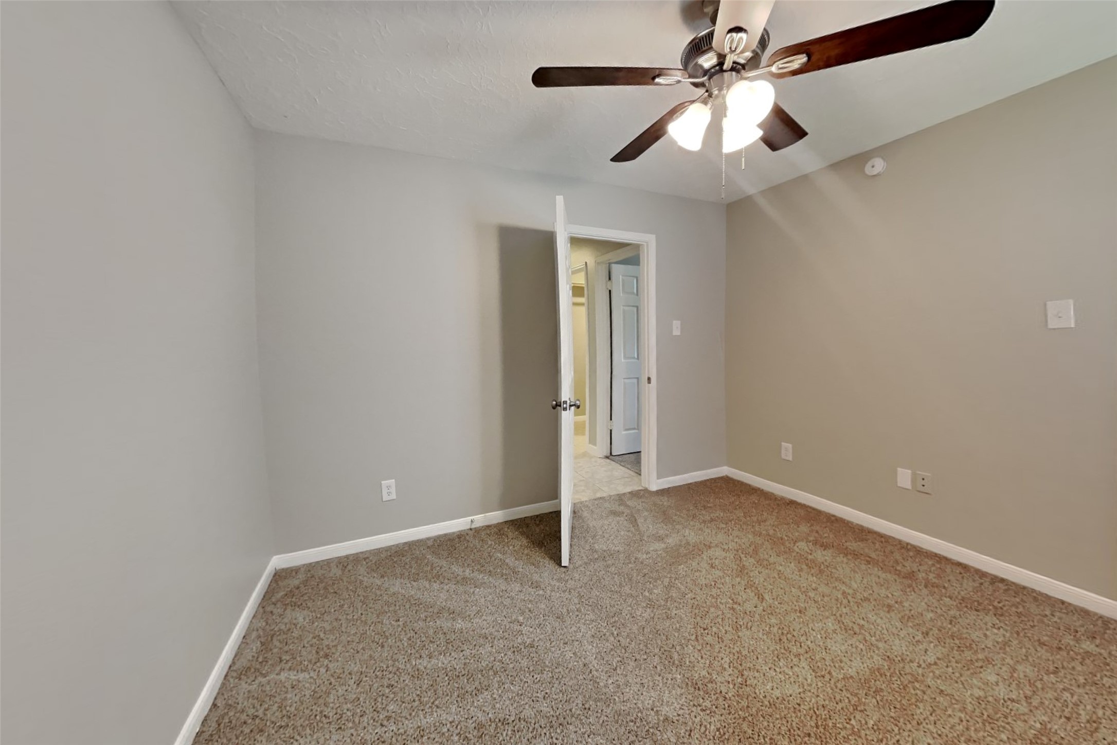 18702 Timber Way Drive Property Photo 13