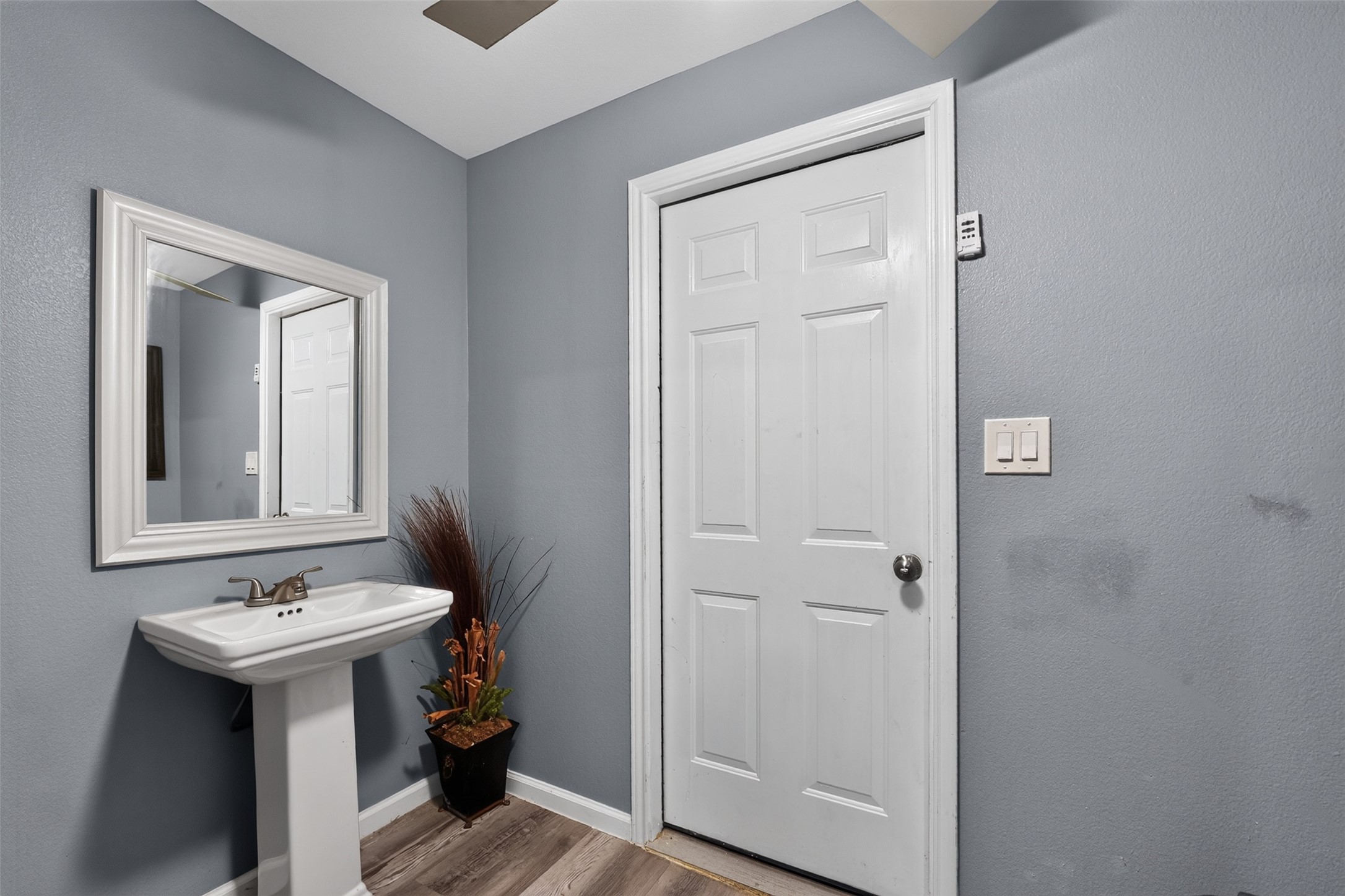 802 S Chamfer Way Property Photo 35