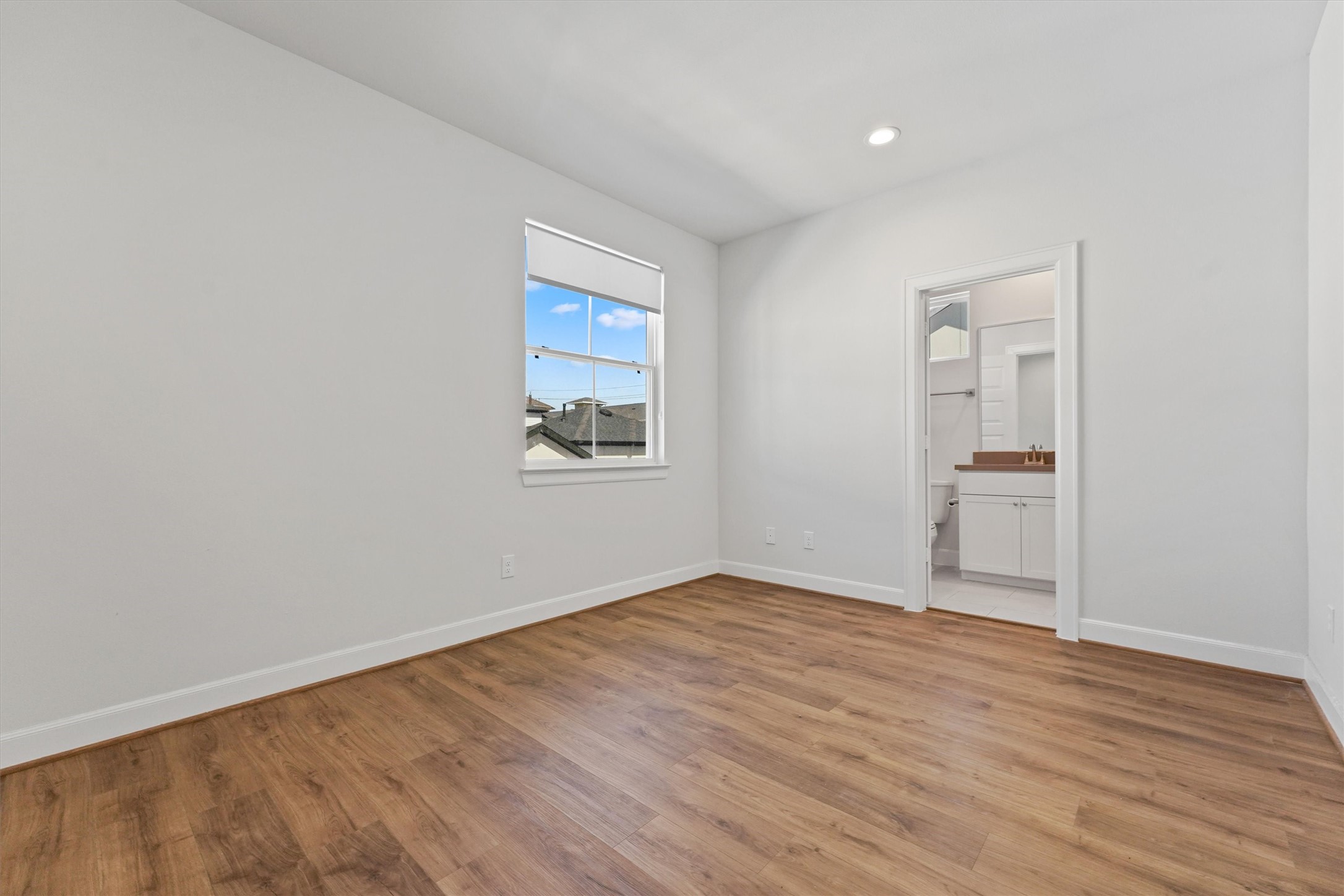2802 Grand Fountains Drive G Property Photo 8