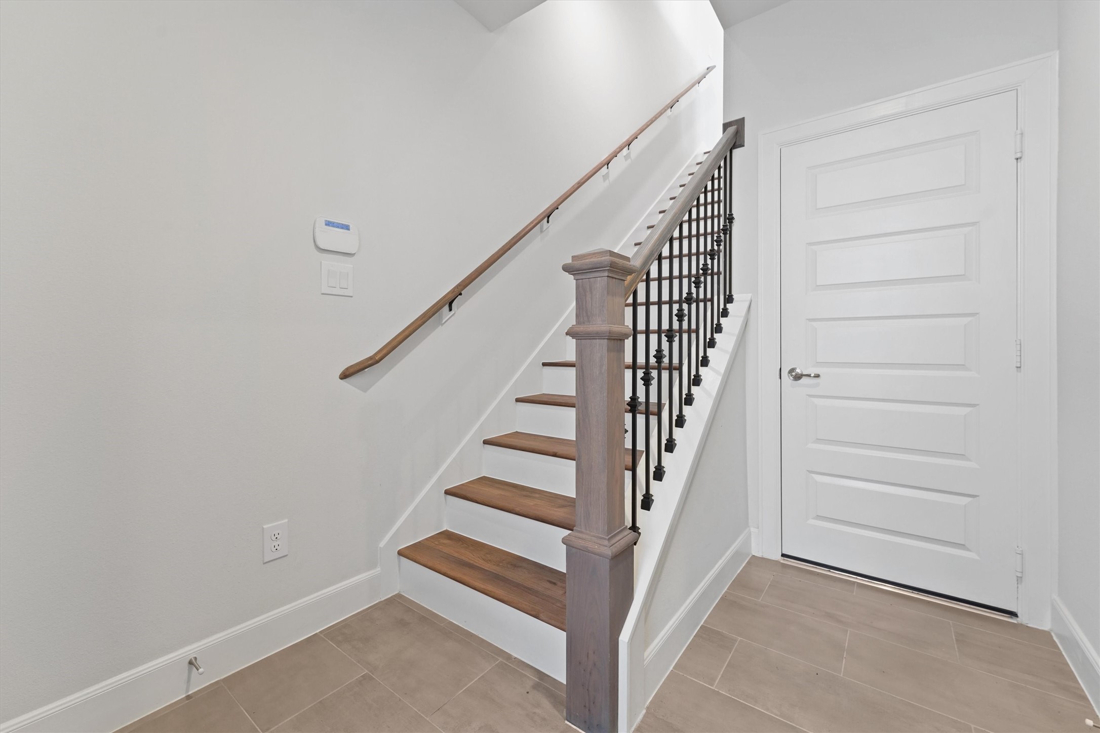 2802 Grand Fountains Drive G Property Photo 10