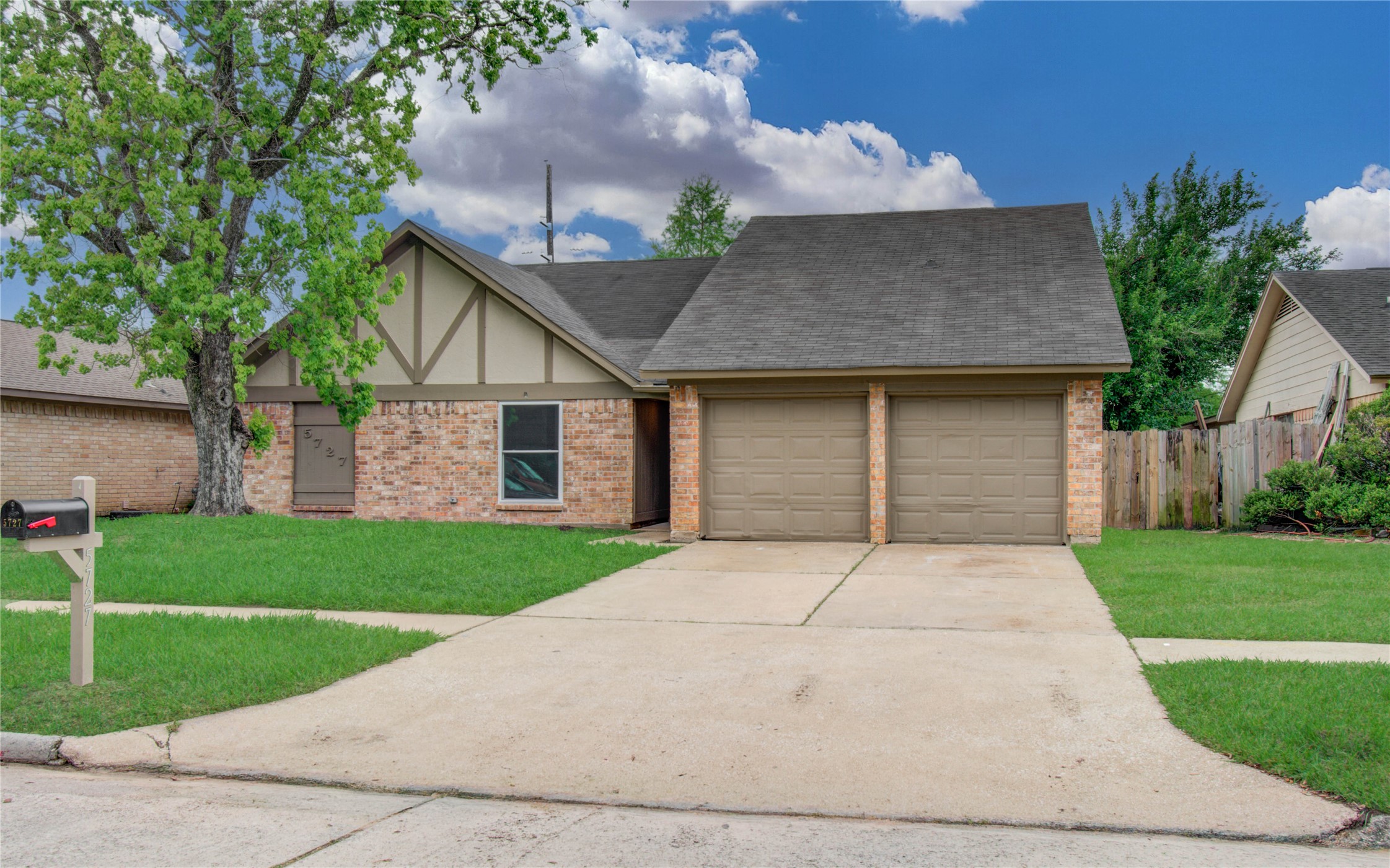 5727 Longforest Drive Property Photo 1