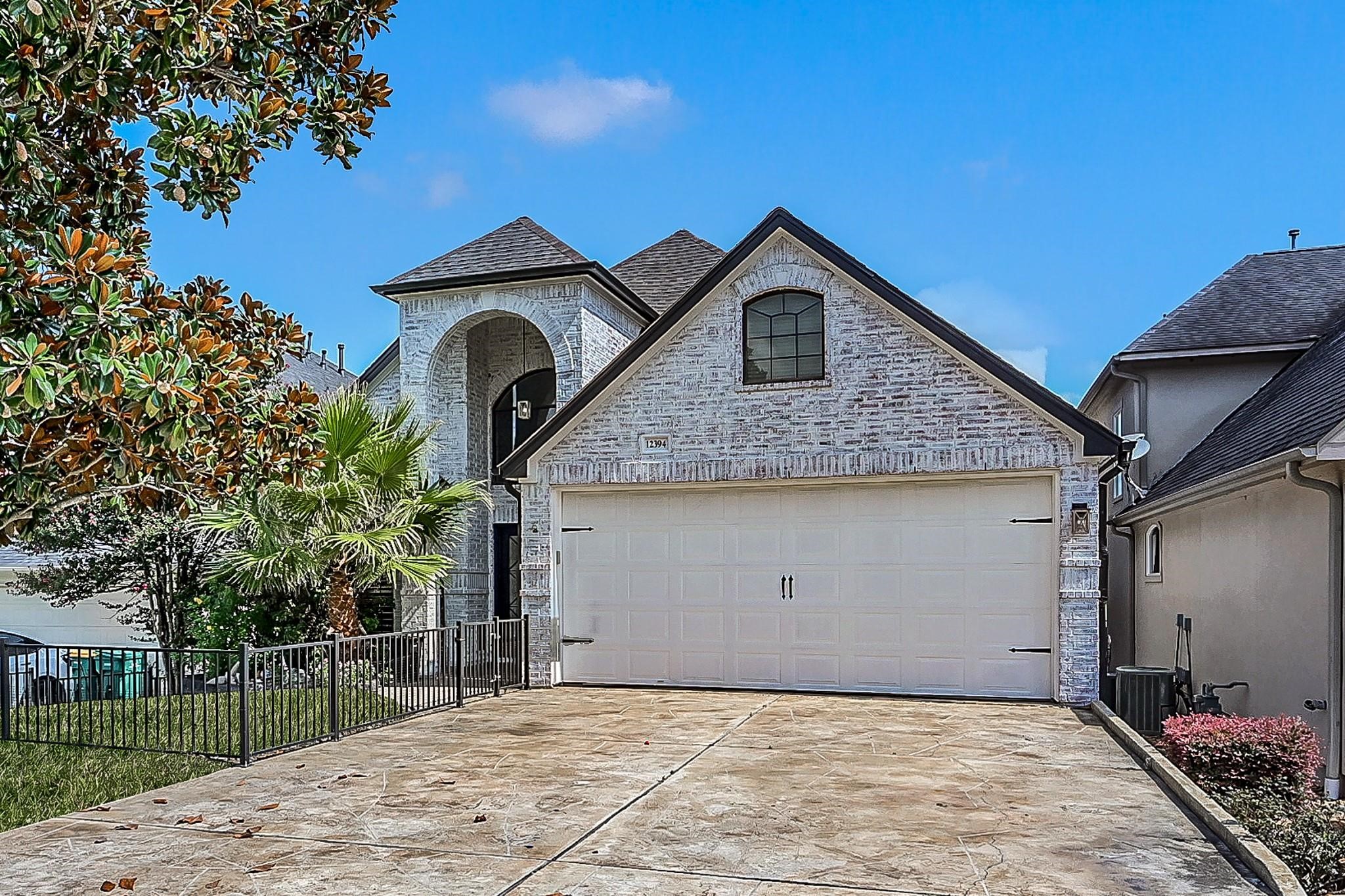 12394 Pebble View Drive Property Photo 1