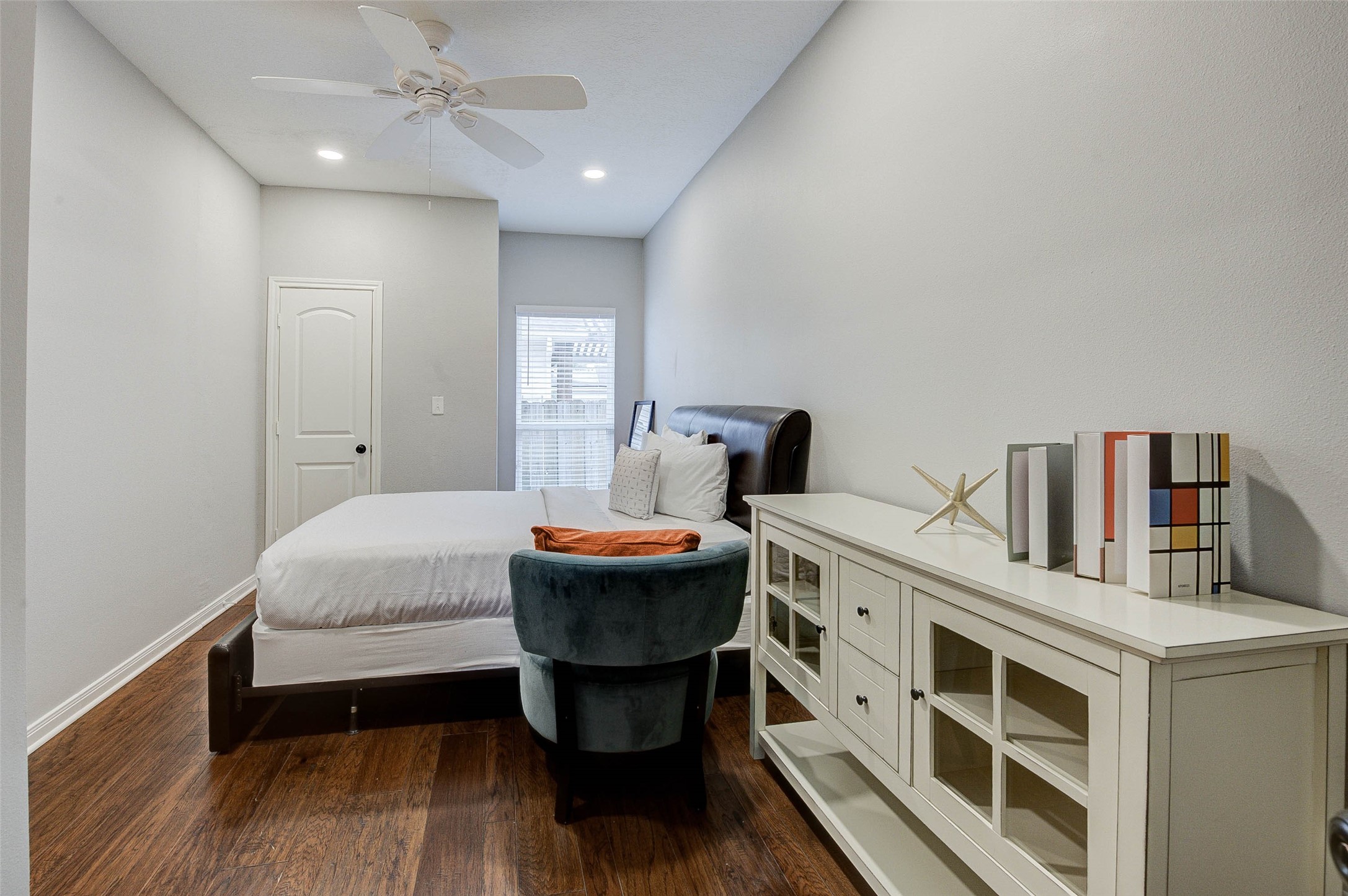 921 Kern Street Property Photo 12
