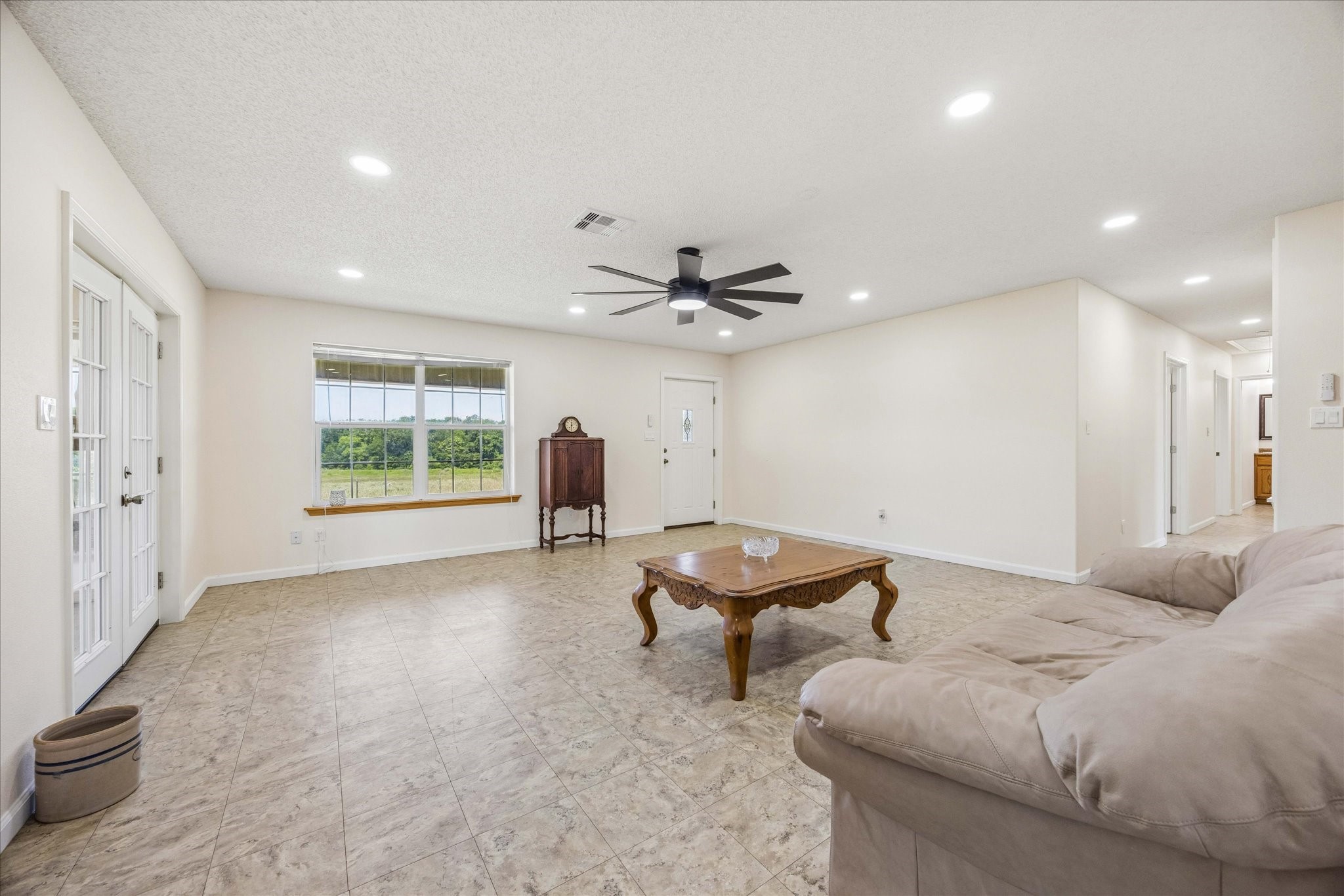 1601 Babylon Lane Property Photo 17