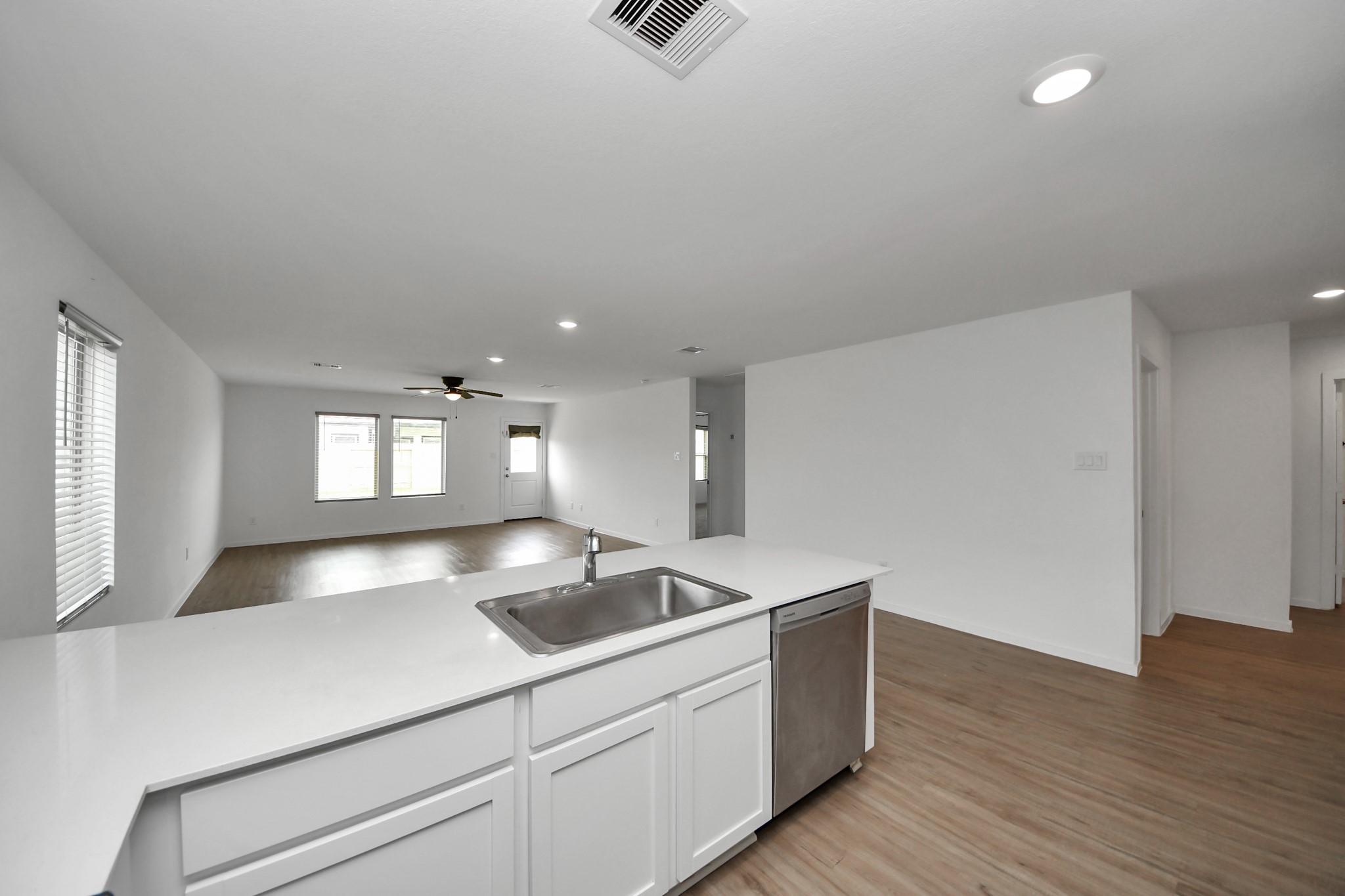 1607 Red Oak Drive Property Photo 6