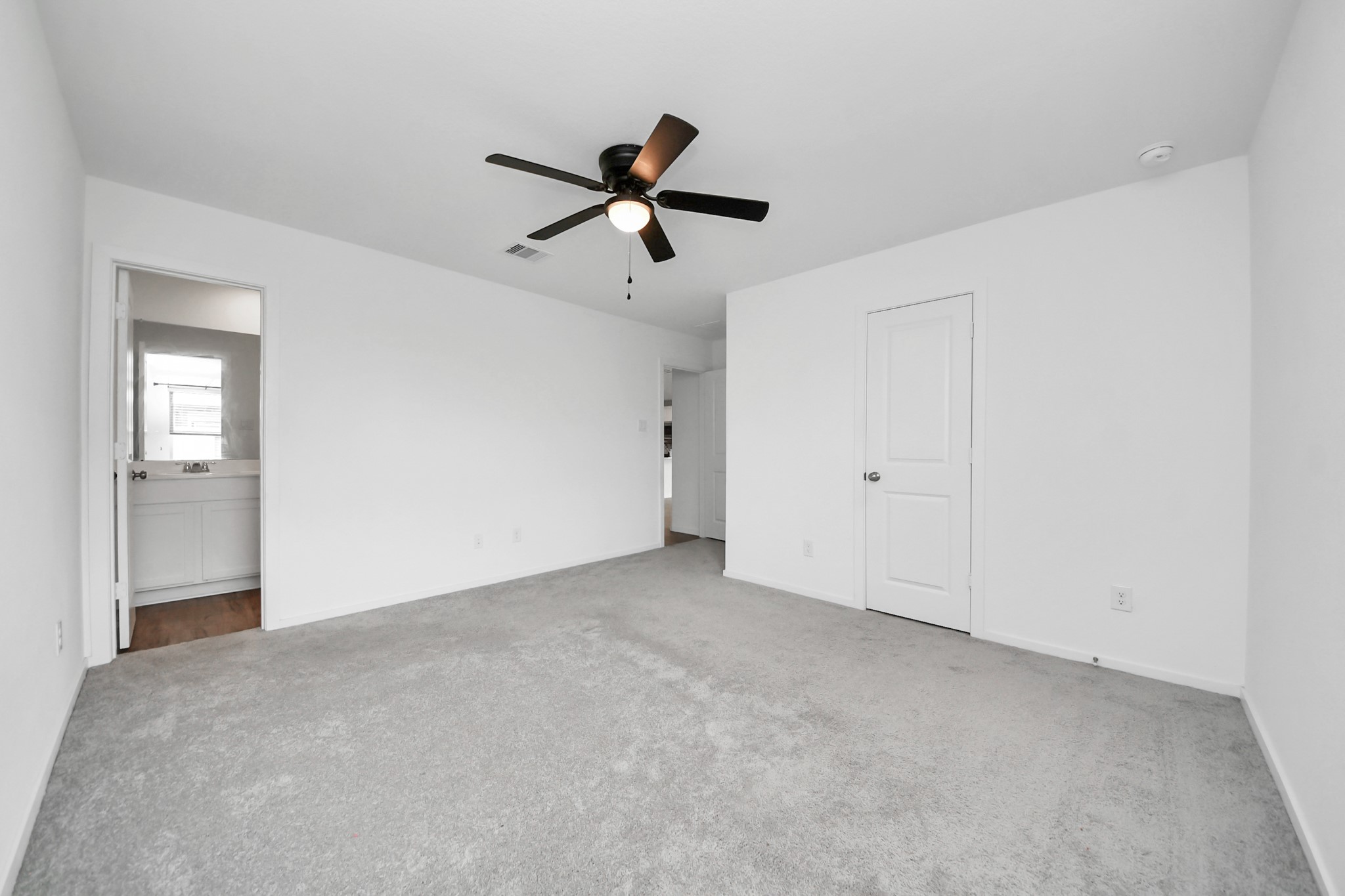 1607 Red Oak Drive Property Photo 30