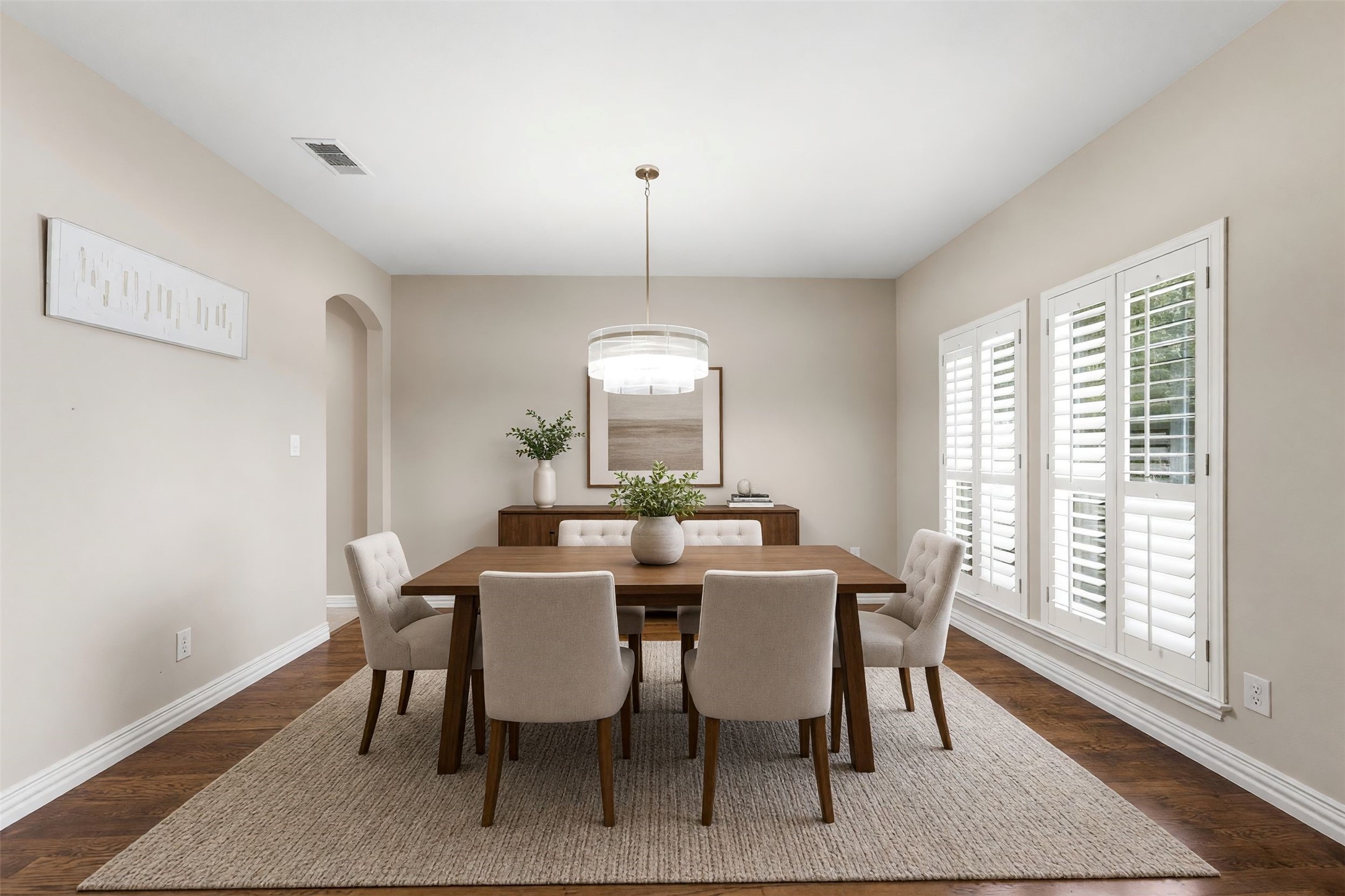 5507 Opal Cove Court Property Photo 4