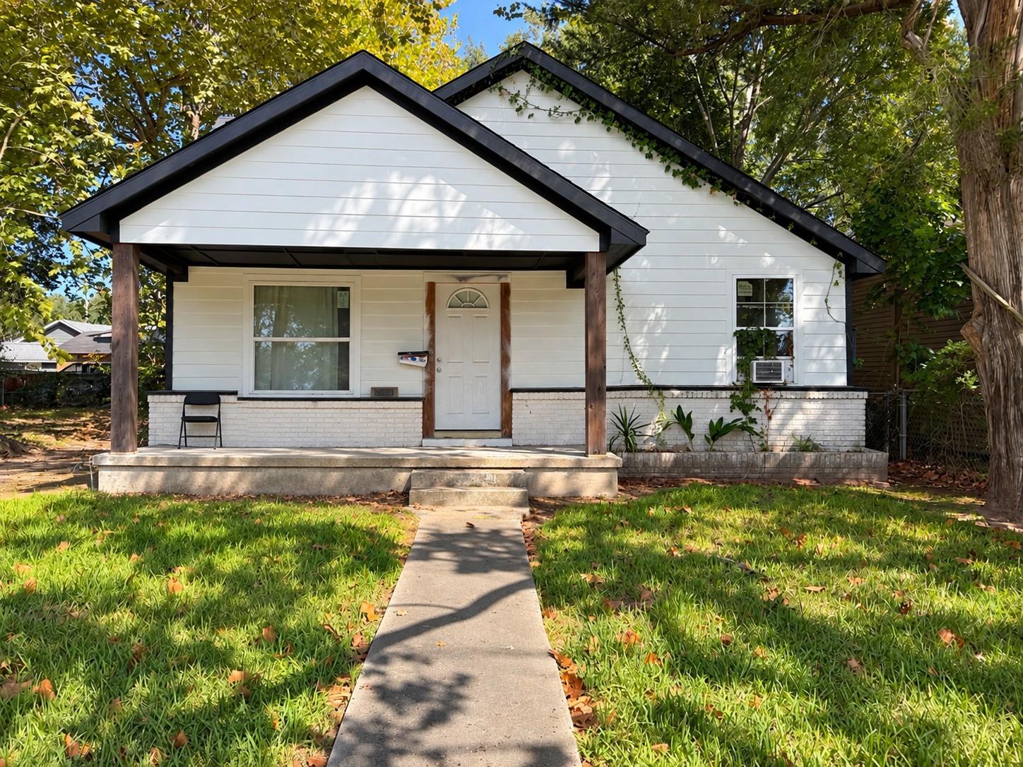 2411 Beaumont Avenue, Liberty Tx 77575 Property Photo 1