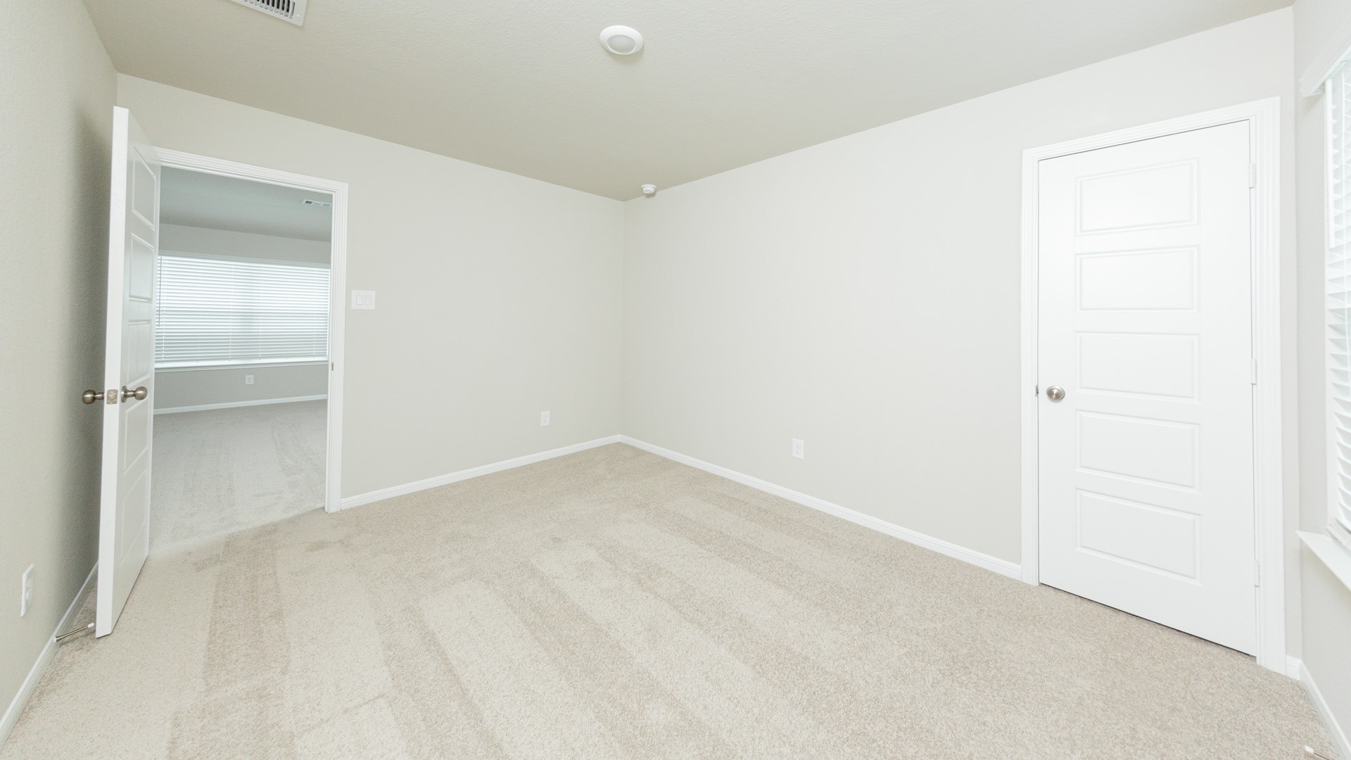 2970 Sir Ian Blake Drive Property Photo 21