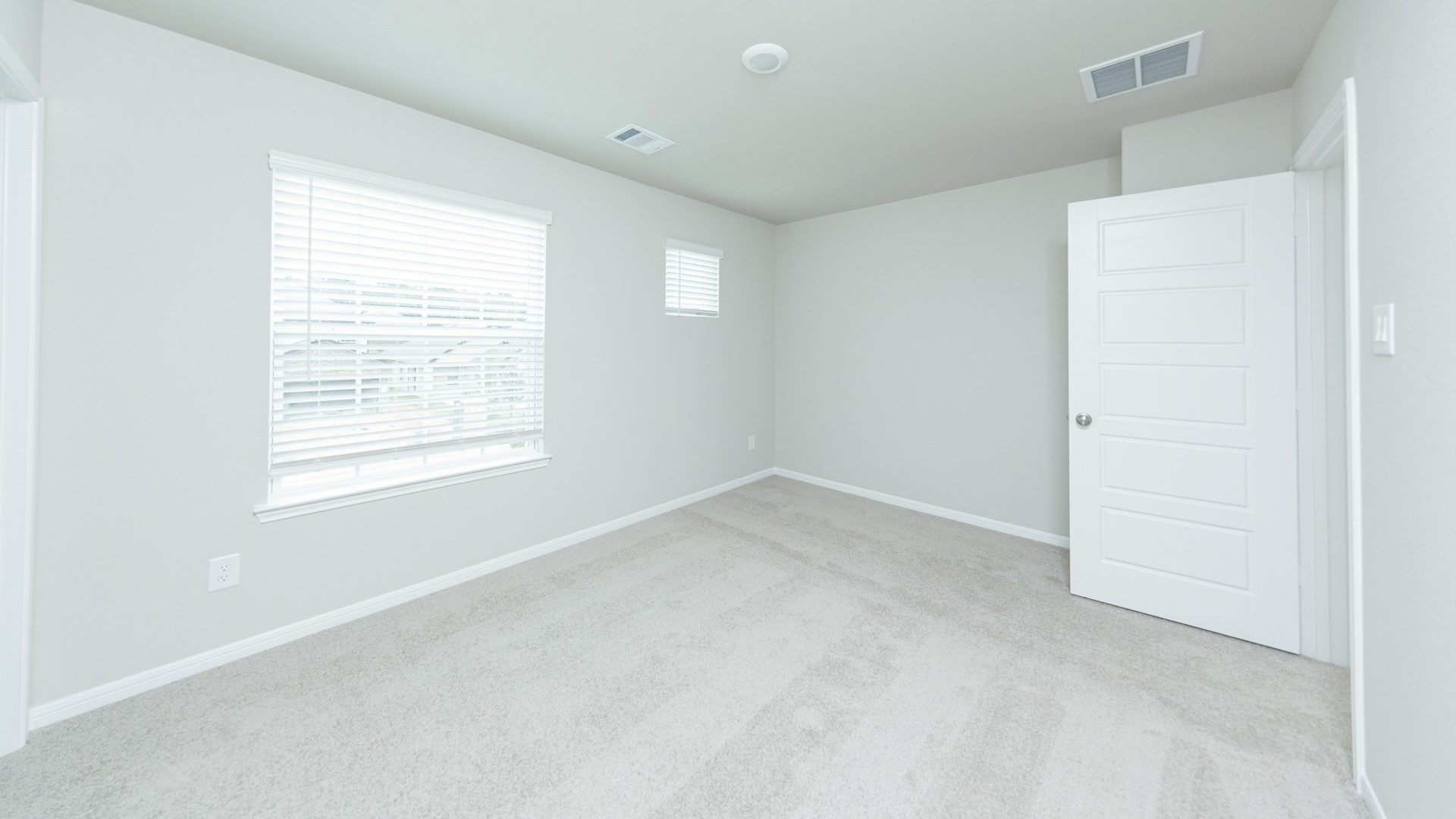 2970 Sir Ian Blake Drive Property Photo 25