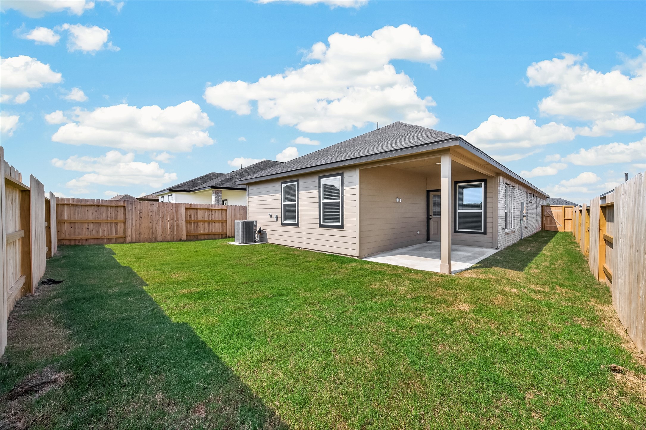 2814 Rockwood Drive Property Photo 33