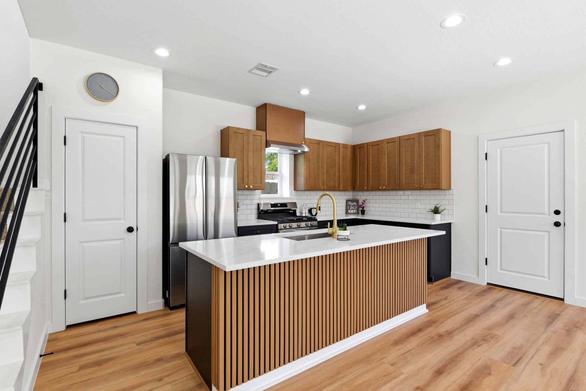 6113 Haight Street Property Photo 13