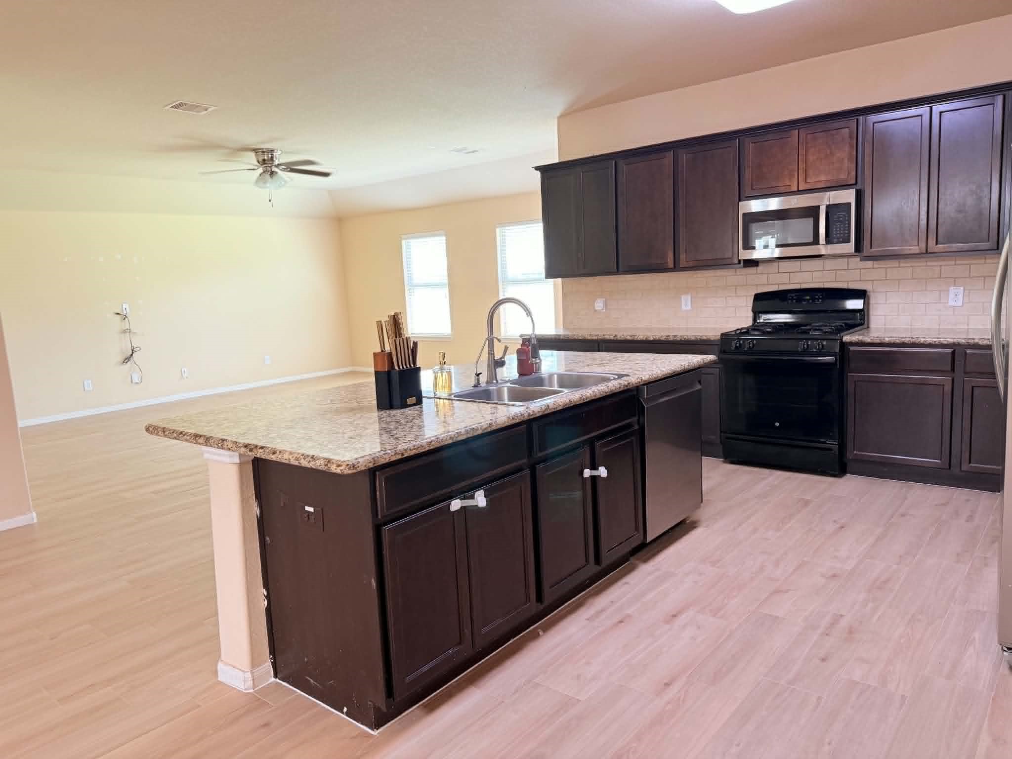 9315 Claystone Lane Property Photo 1