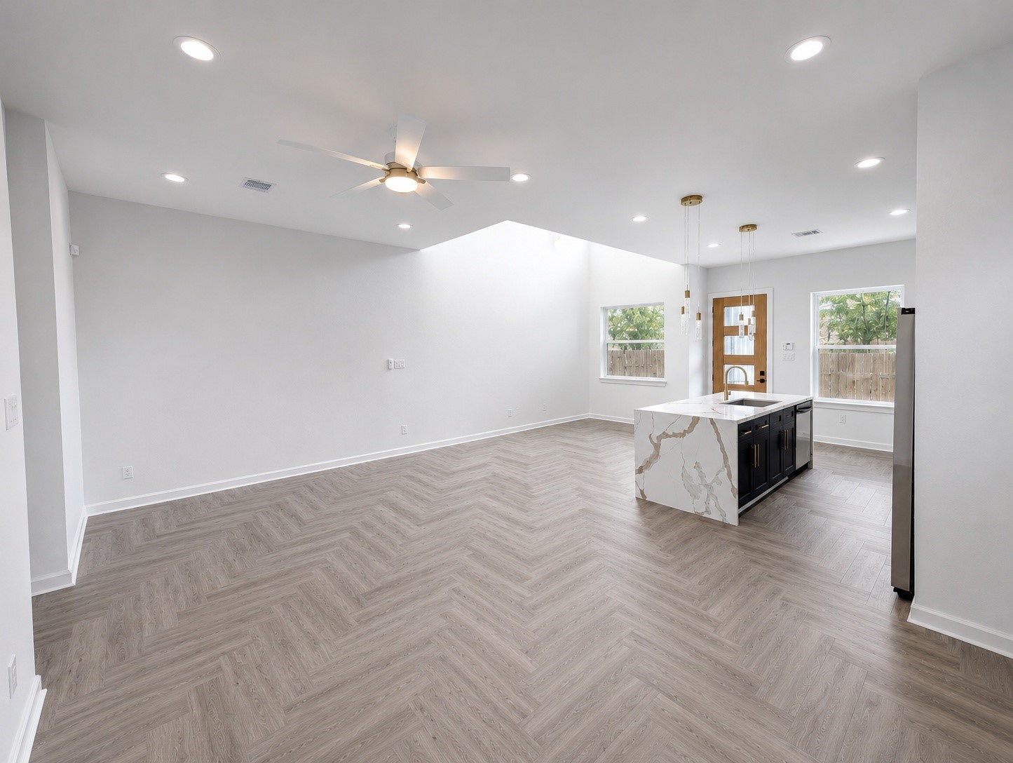 5018 Dieppe Street Property Photo 2