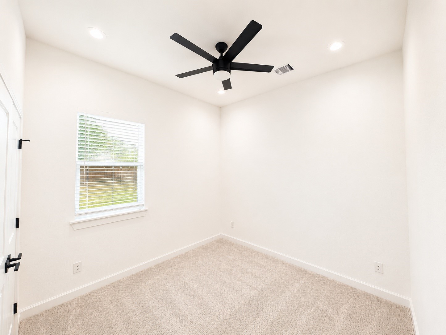 5018 Dieppe Street Property Photo 10