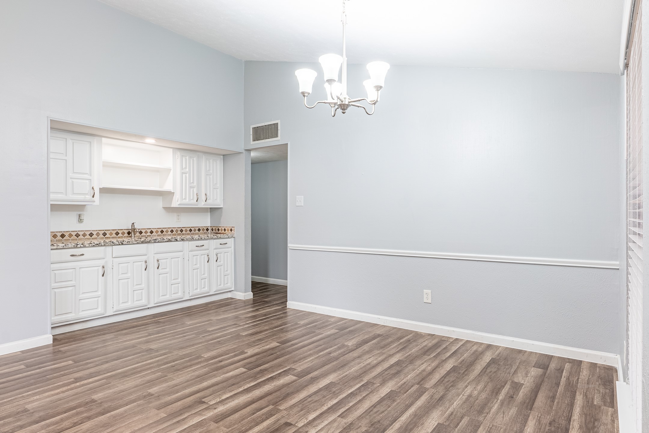 15510 Sierra Valle Drive Property Photo 10