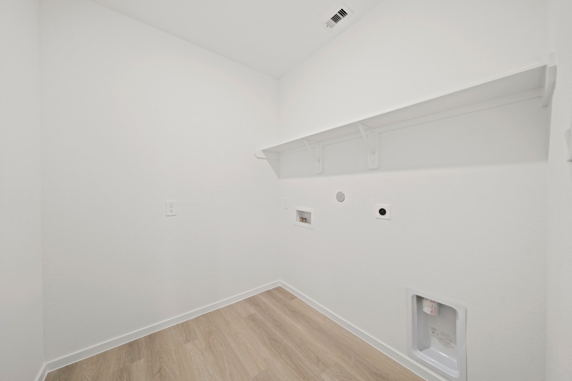 4068 Sun Burst Lane Property Photo 7