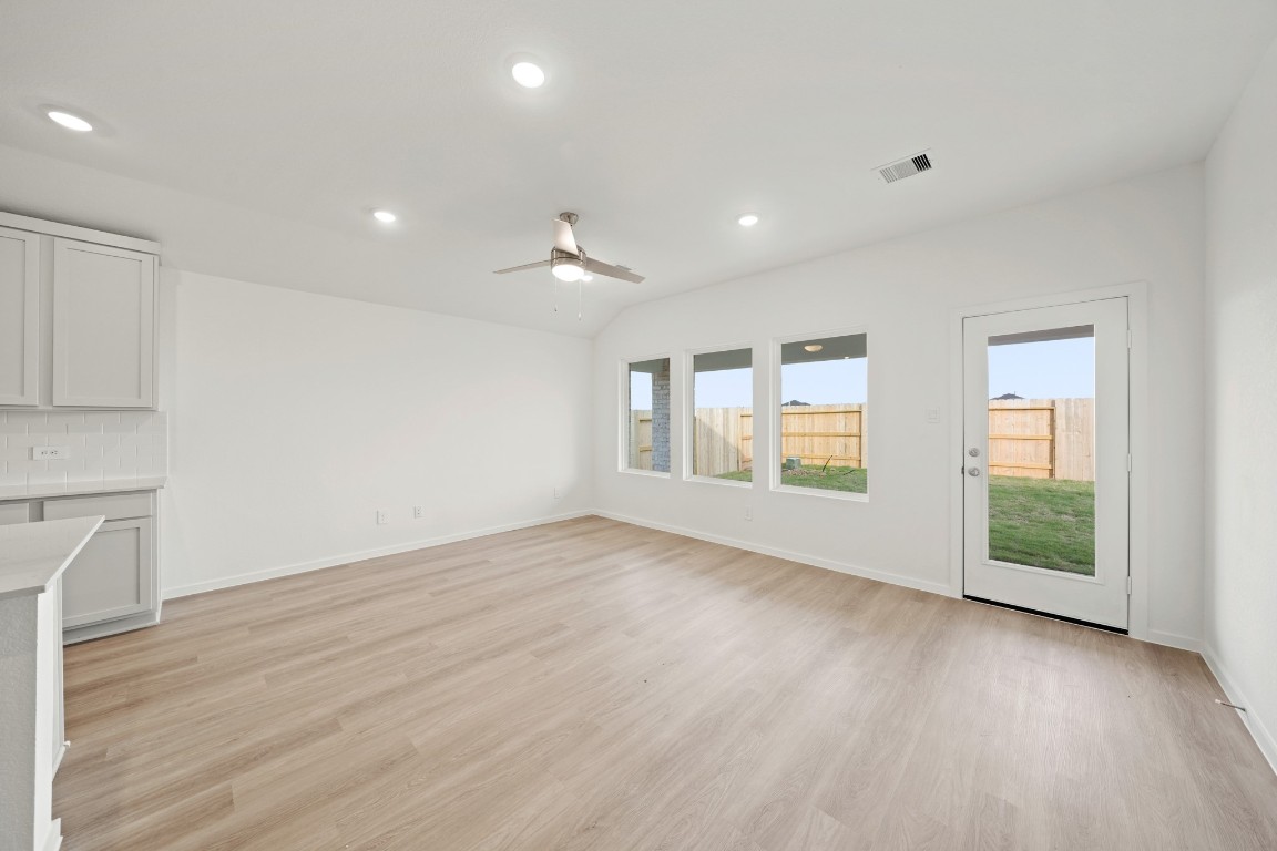 4068 Sun Burst Lane Property Photo 15