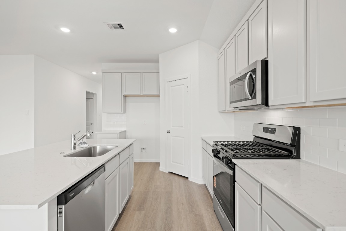 4068 Sun Burst Lane Property Photo 17