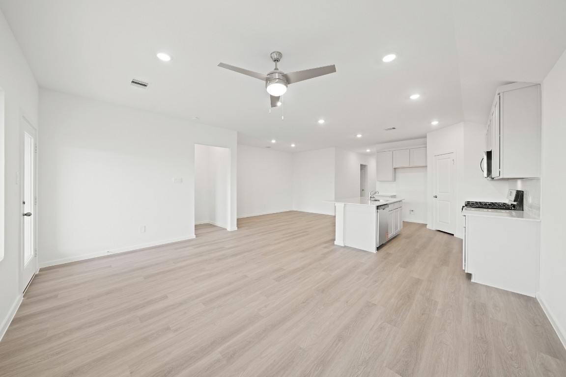 4068 Sun Burst Lane Property Photo 19