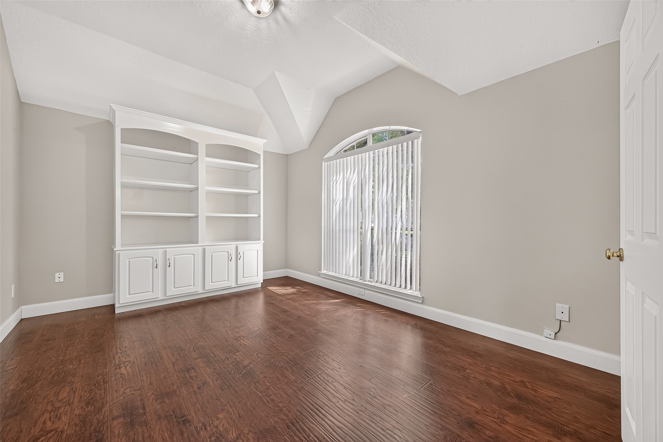 12222 Aspen Lane Property Photo 4