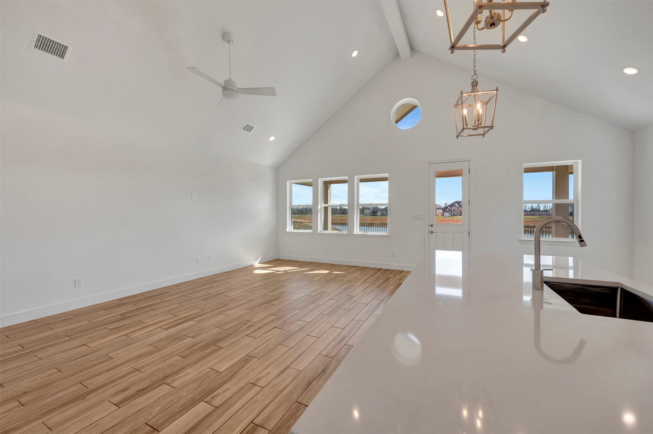 5514 Knight Court Property Photo 10