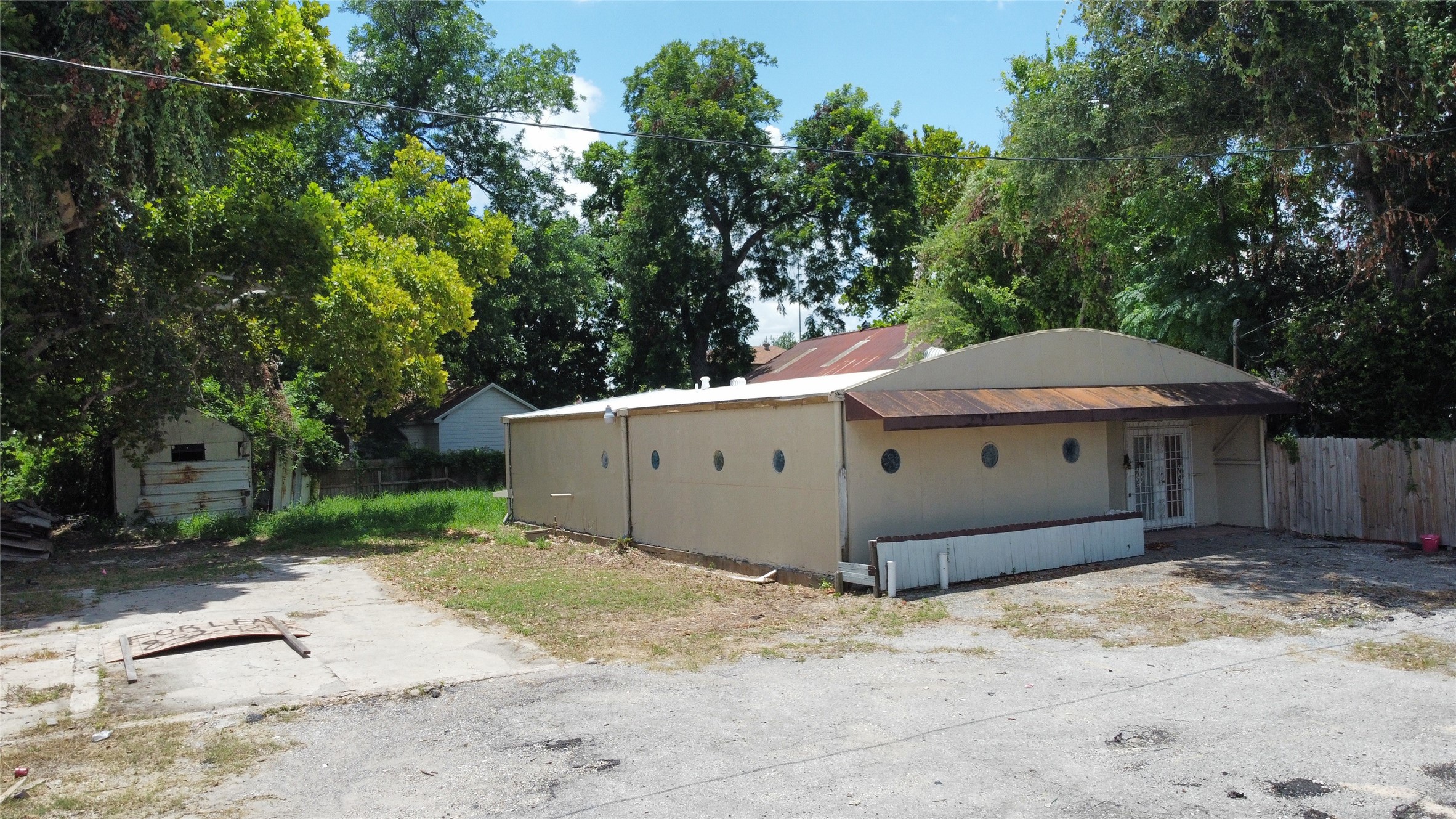 7444 Avenue P Property Photo 3