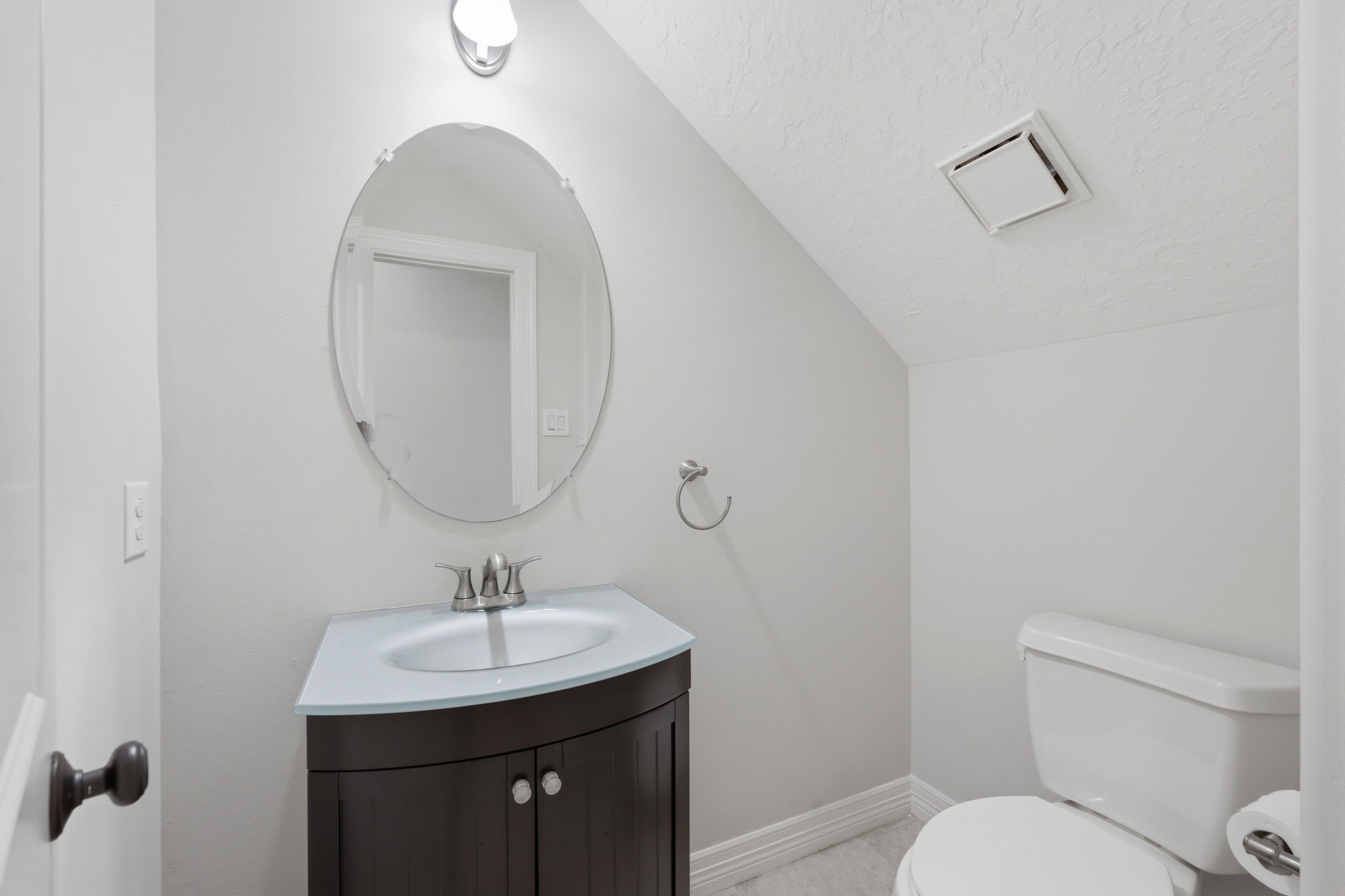 8403 Greenridge Manor Ln Property Photo 33