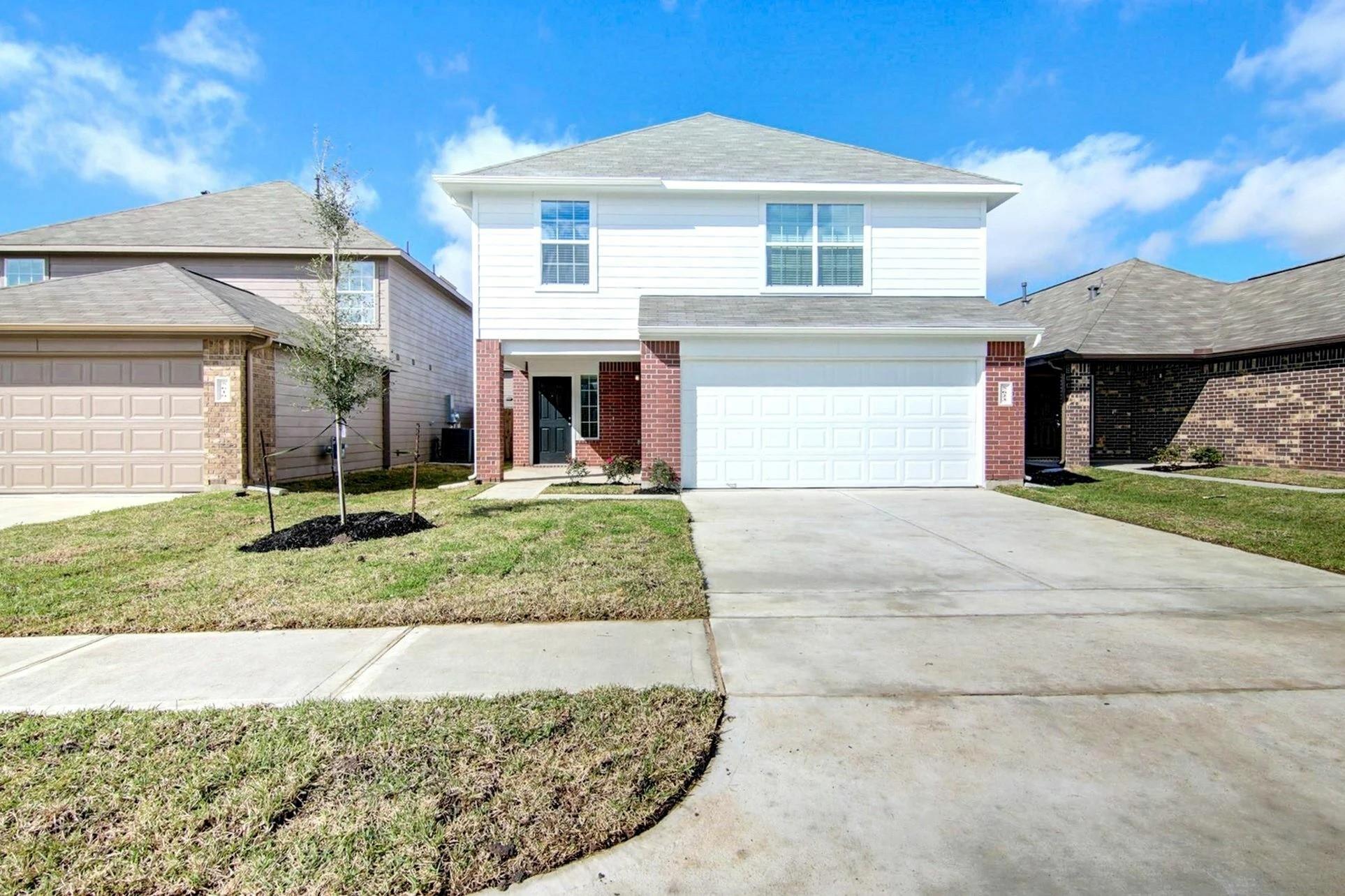 5623 Latta Plantation Lane, Katy TX 77449 Property Photo 1