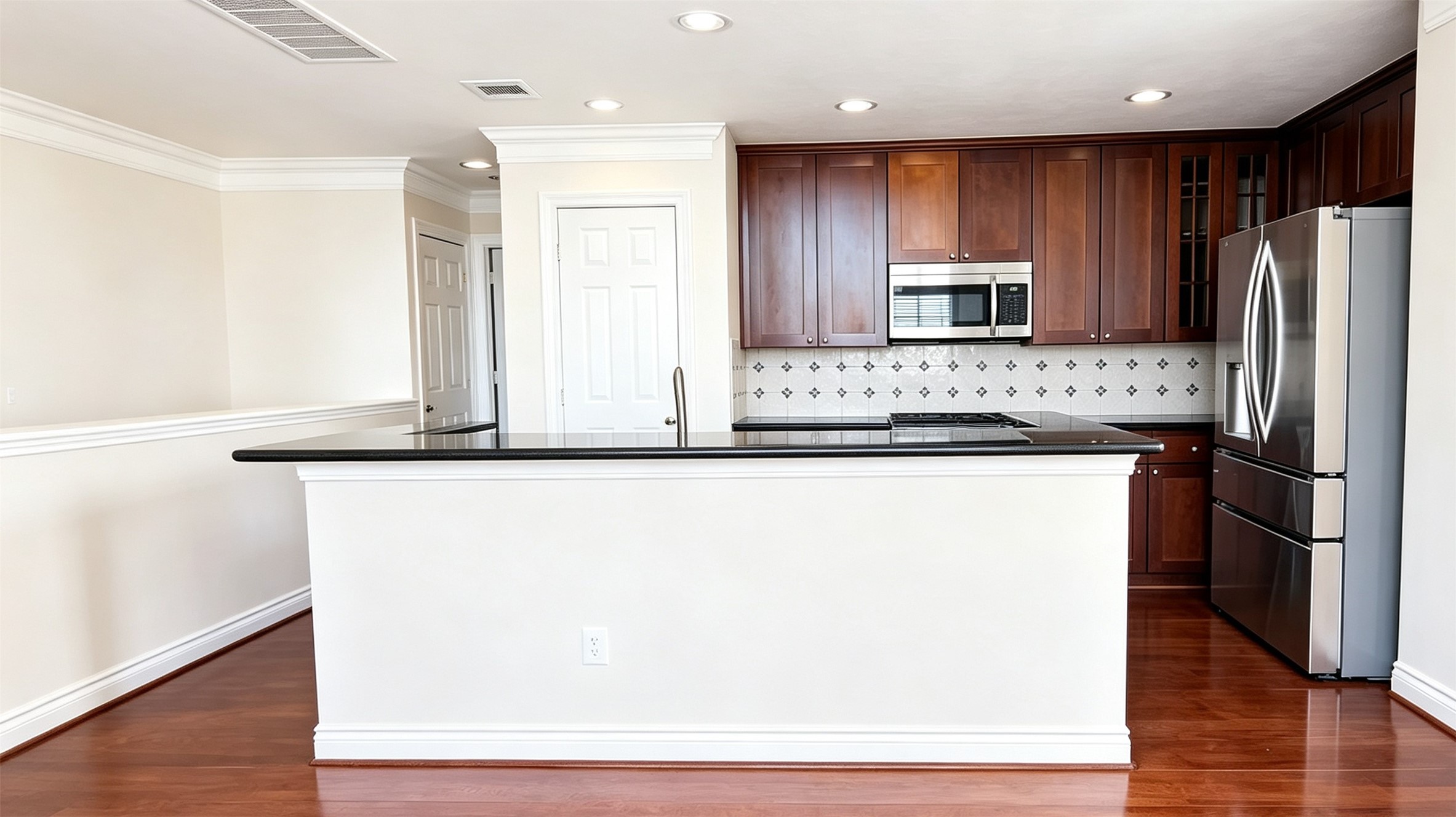 3411 Clearview Circle Property Photo 2