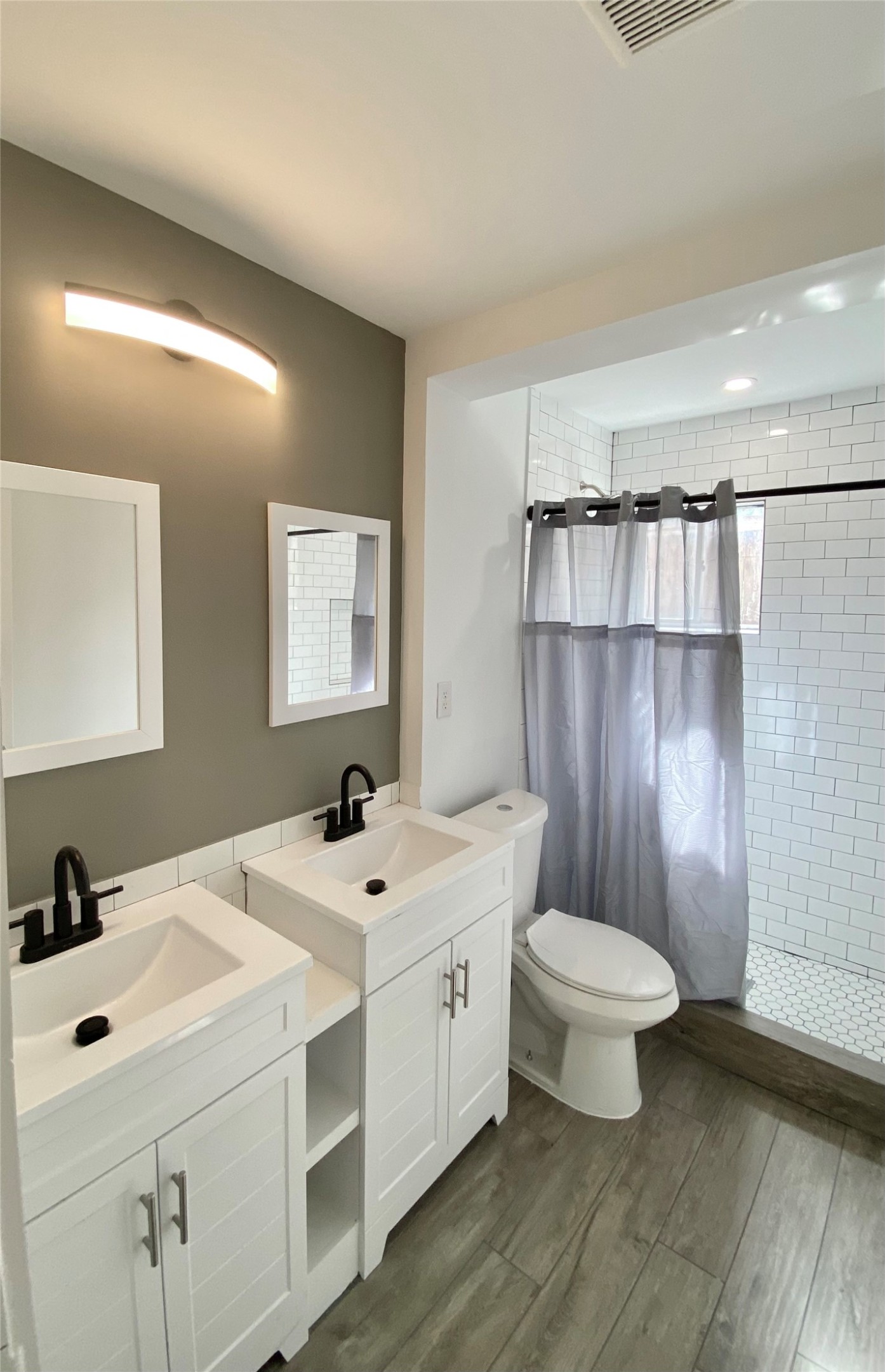 614 Kipling St Street C8 Property Photo 8