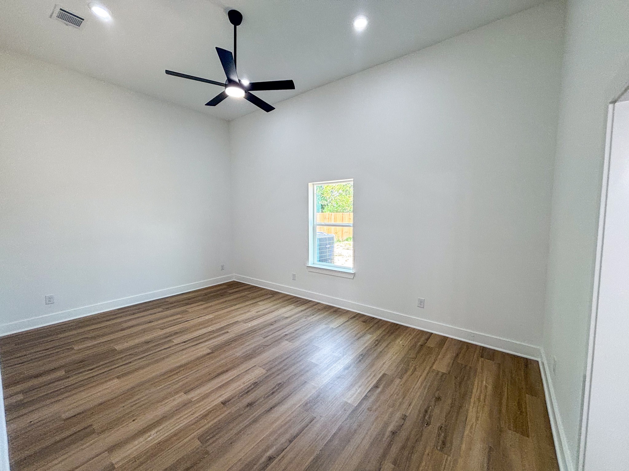 1031 Exotic Pine Street A Property Photo 10