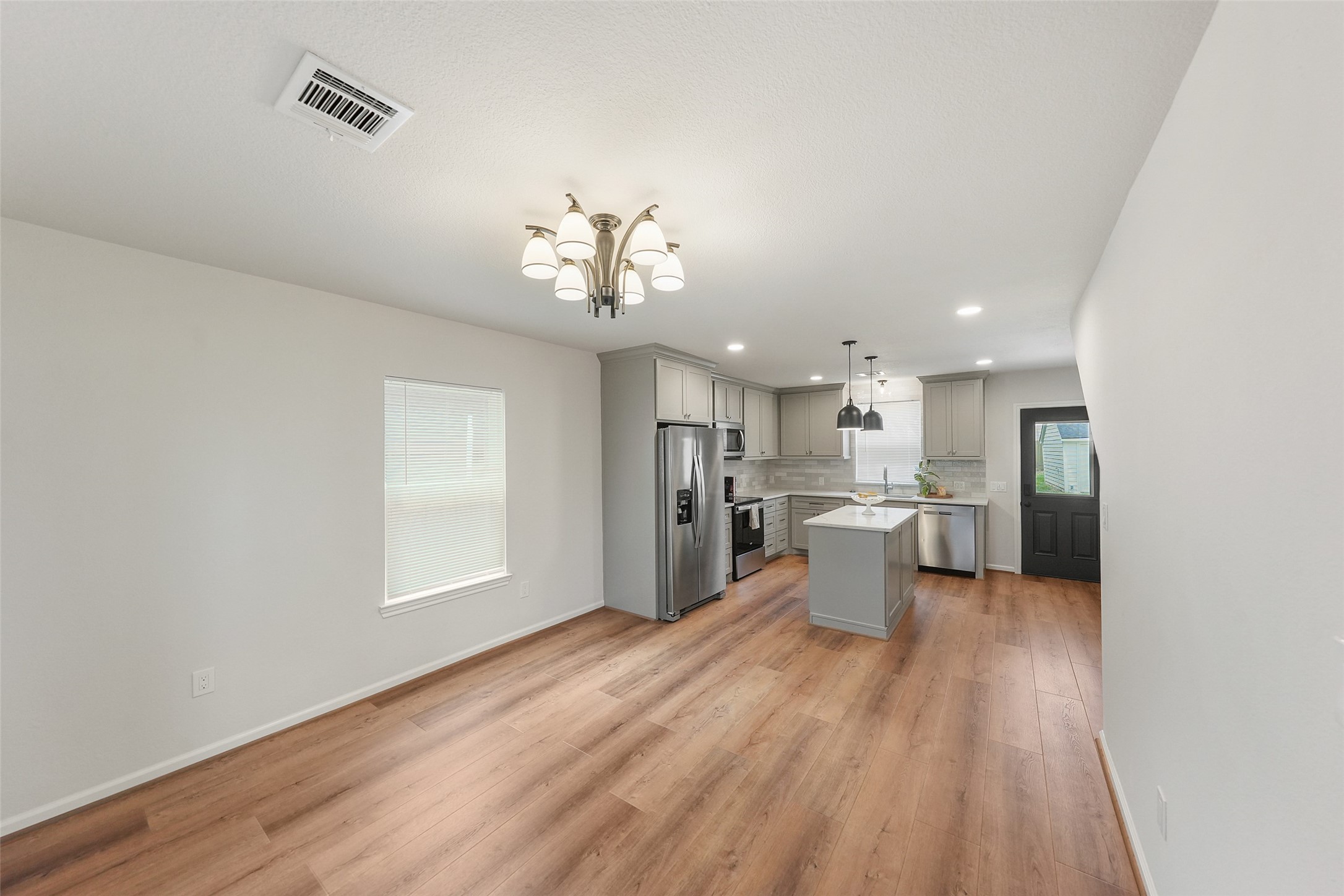 3809 Southmore Boulevard Property Photo 12