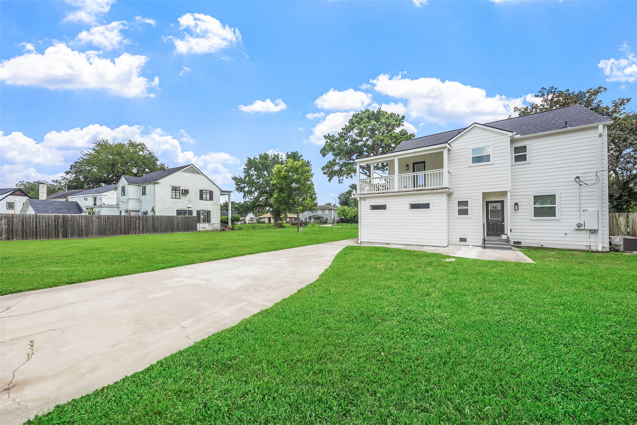 3809 Southmore Boulevard Property Photo 15
