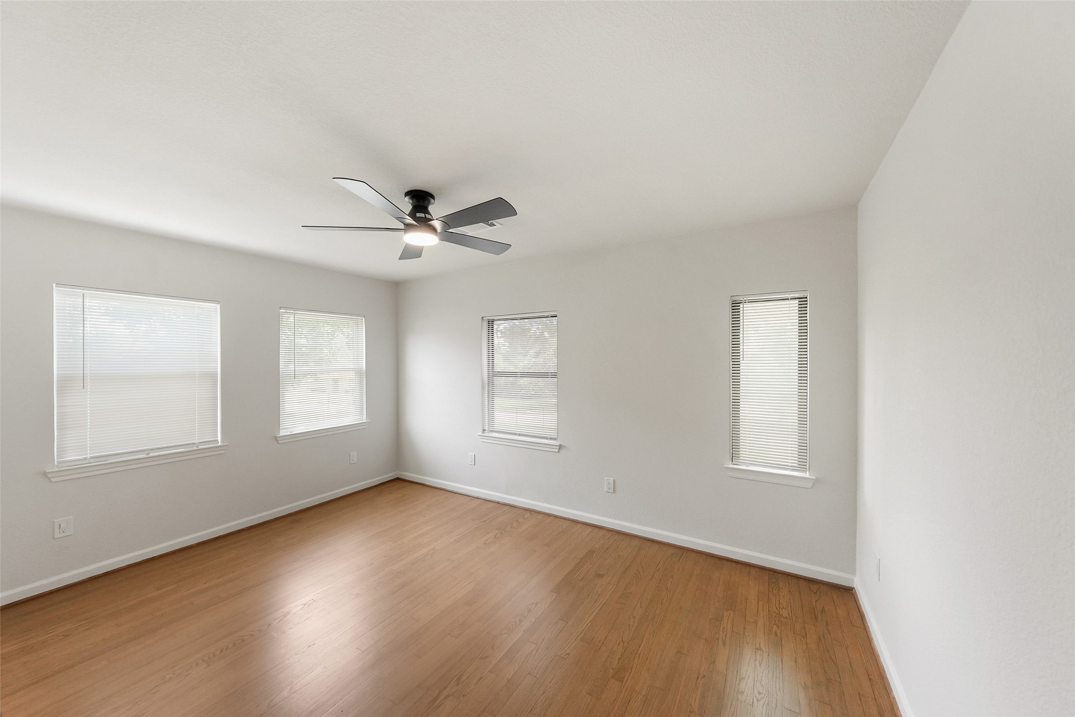3809 Southmore Boulevard Property Photo 25