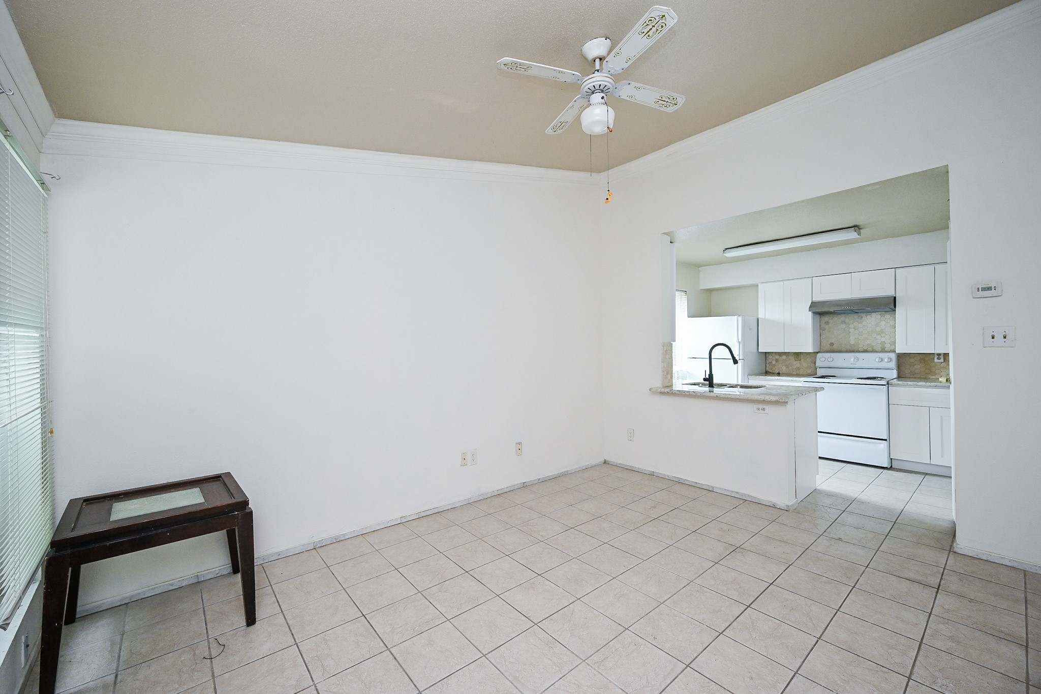 3900 Woodchase Drive 86 Property Photo 6