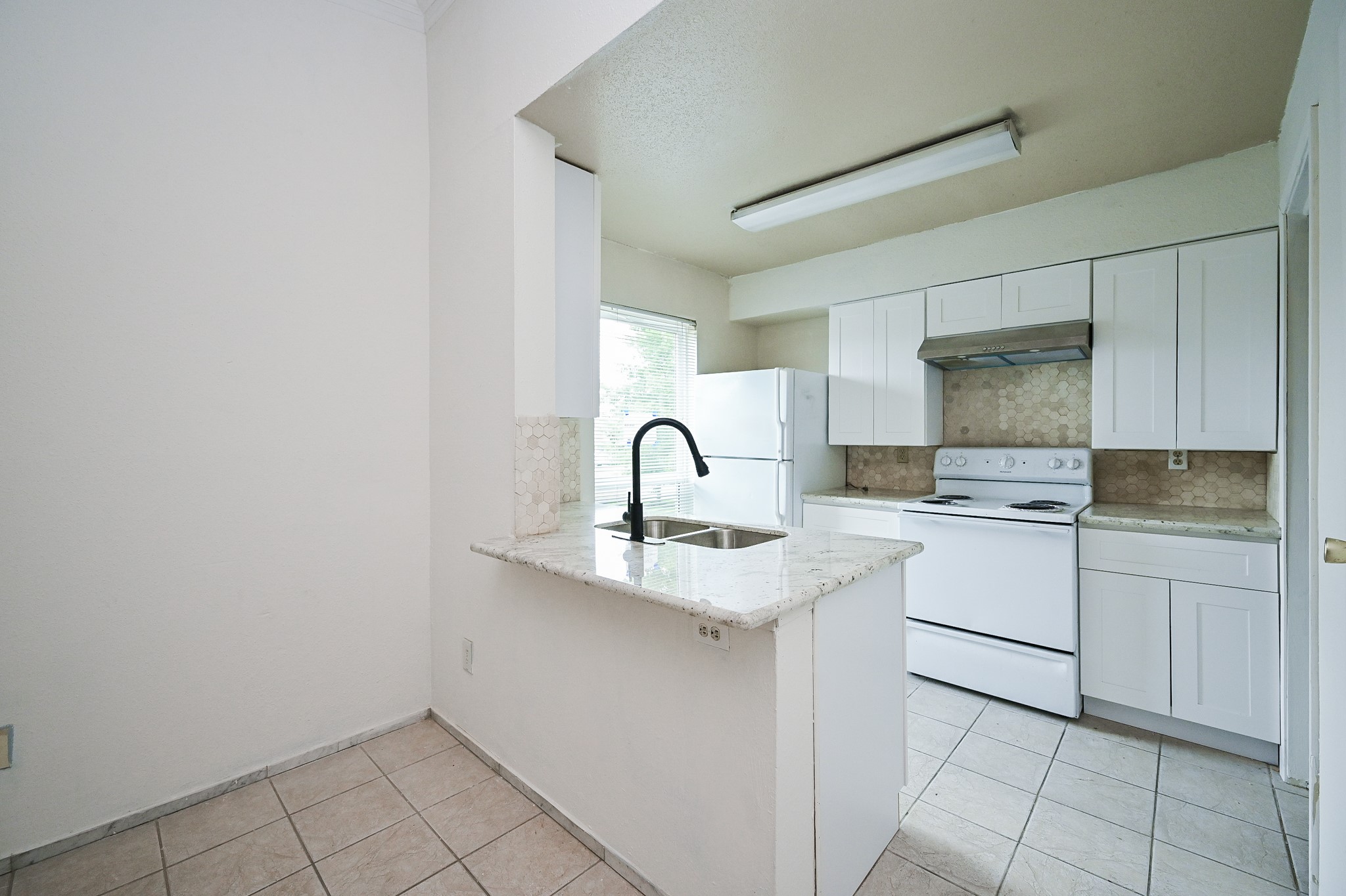 3900 Woodchase Drive 86 Property Photo 10