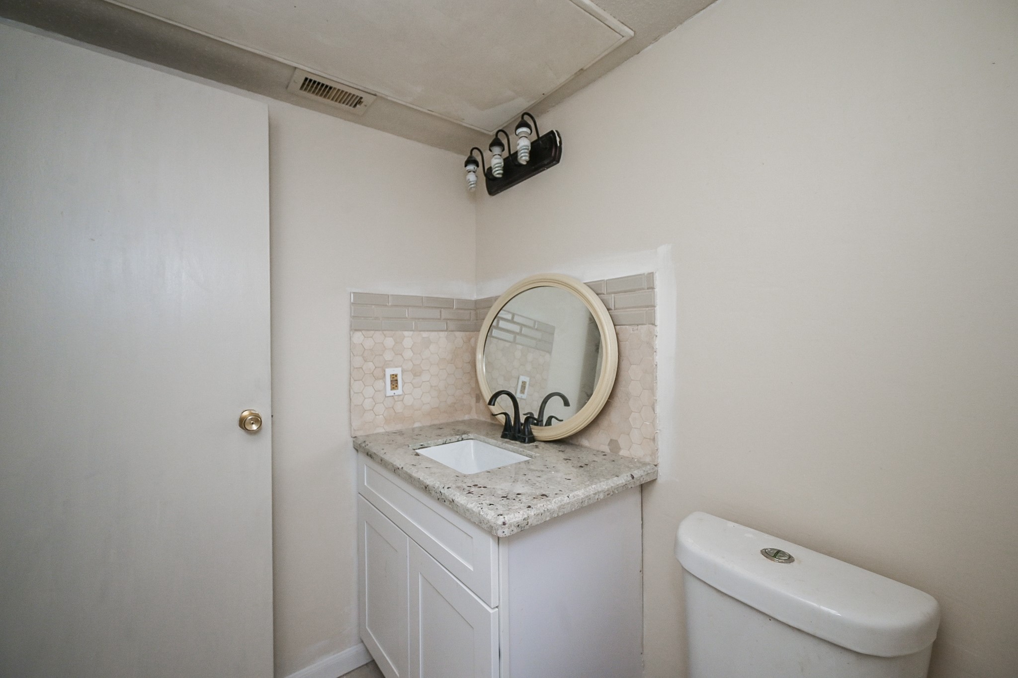 3900 Woodchase Drive 86 Property Photo 19