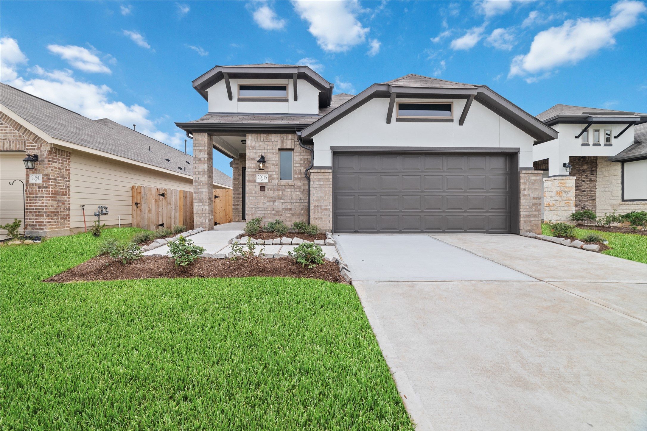 20515 Laila Manor Property Photo 1