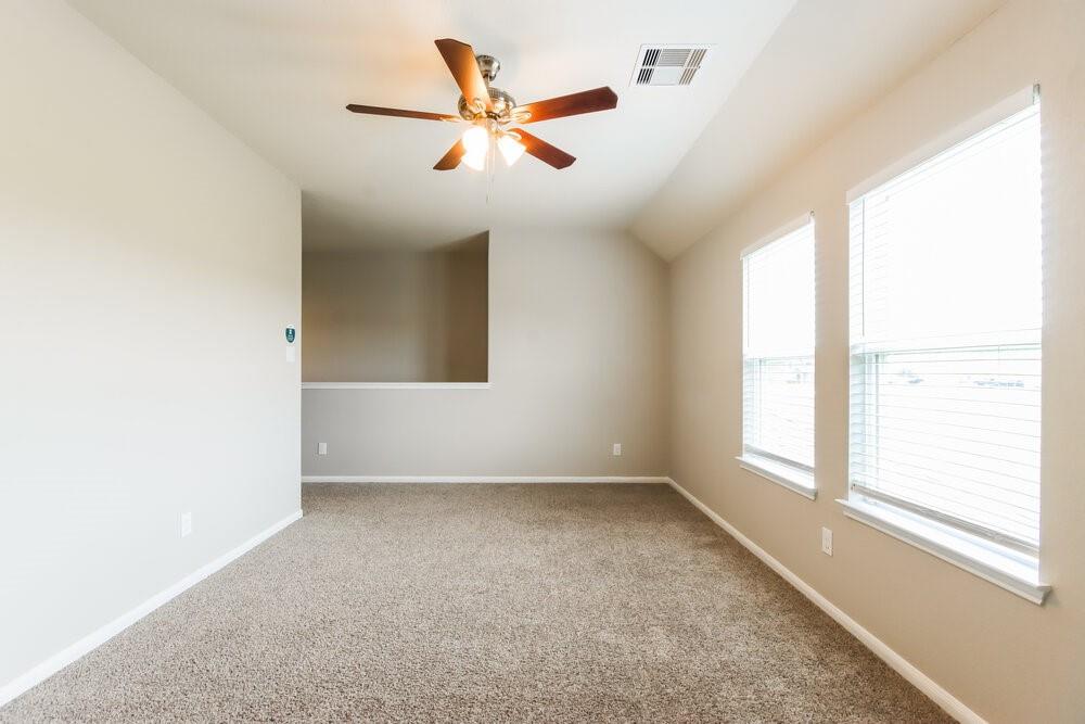 23210 Snowy Ridge Drive Property Photo 10
