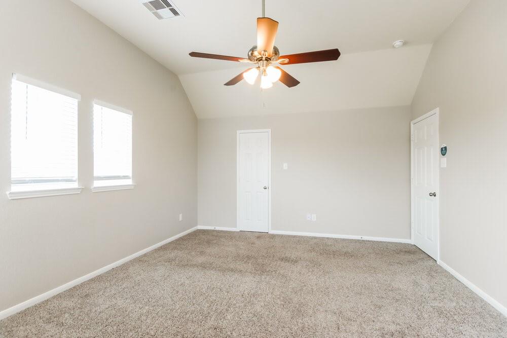 23210 Snowy Ridge Drive Property Photo 12