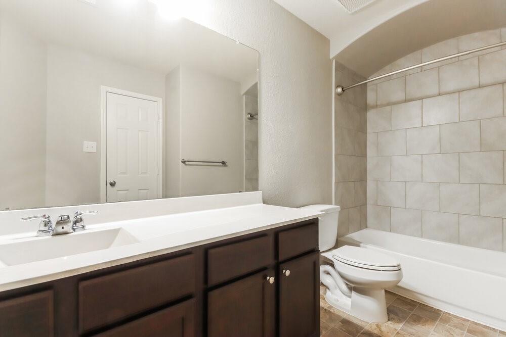 23210 Snowy Ridge Drive Property Photo 16