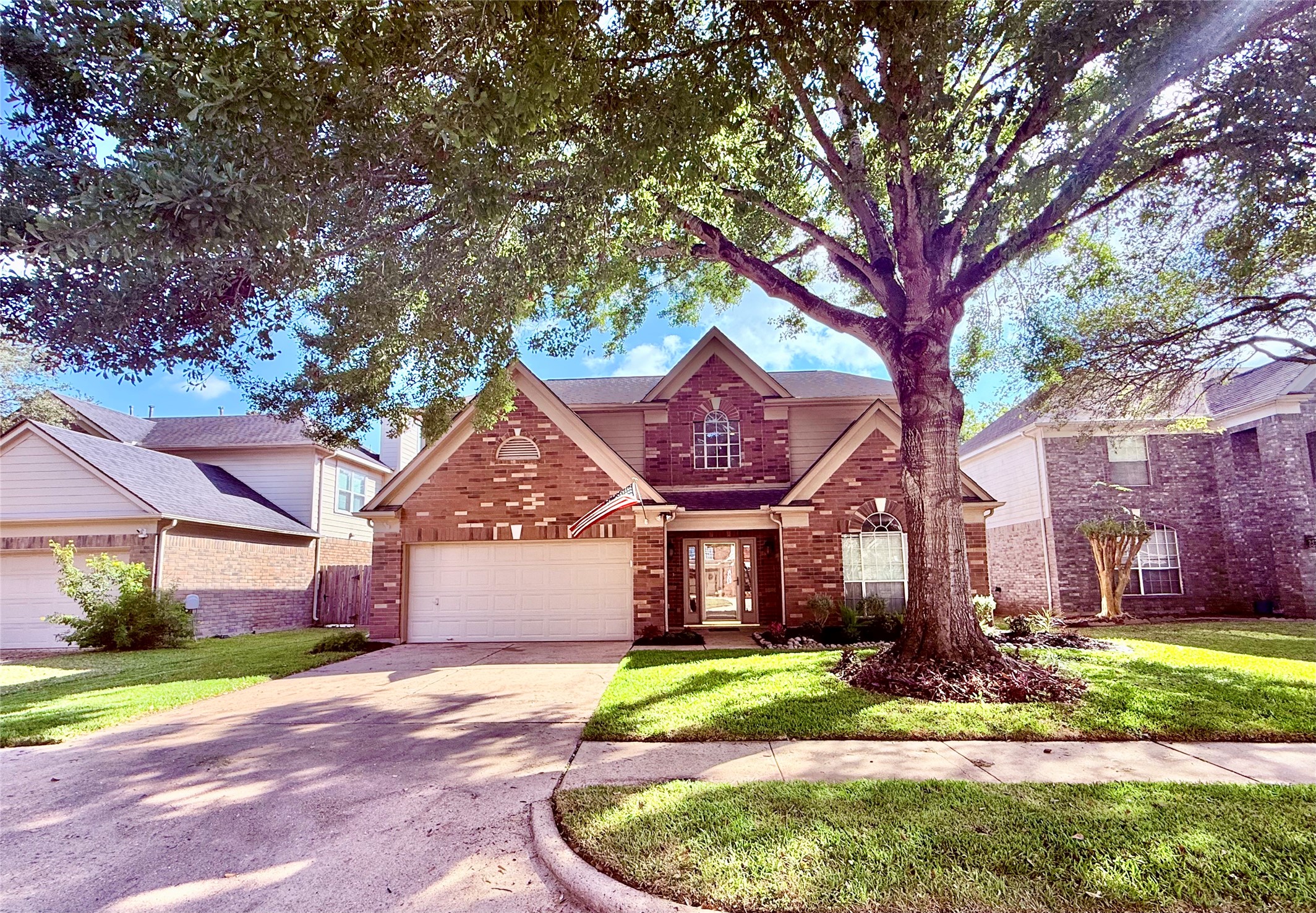 2915 Veva Drive Property Photo 1