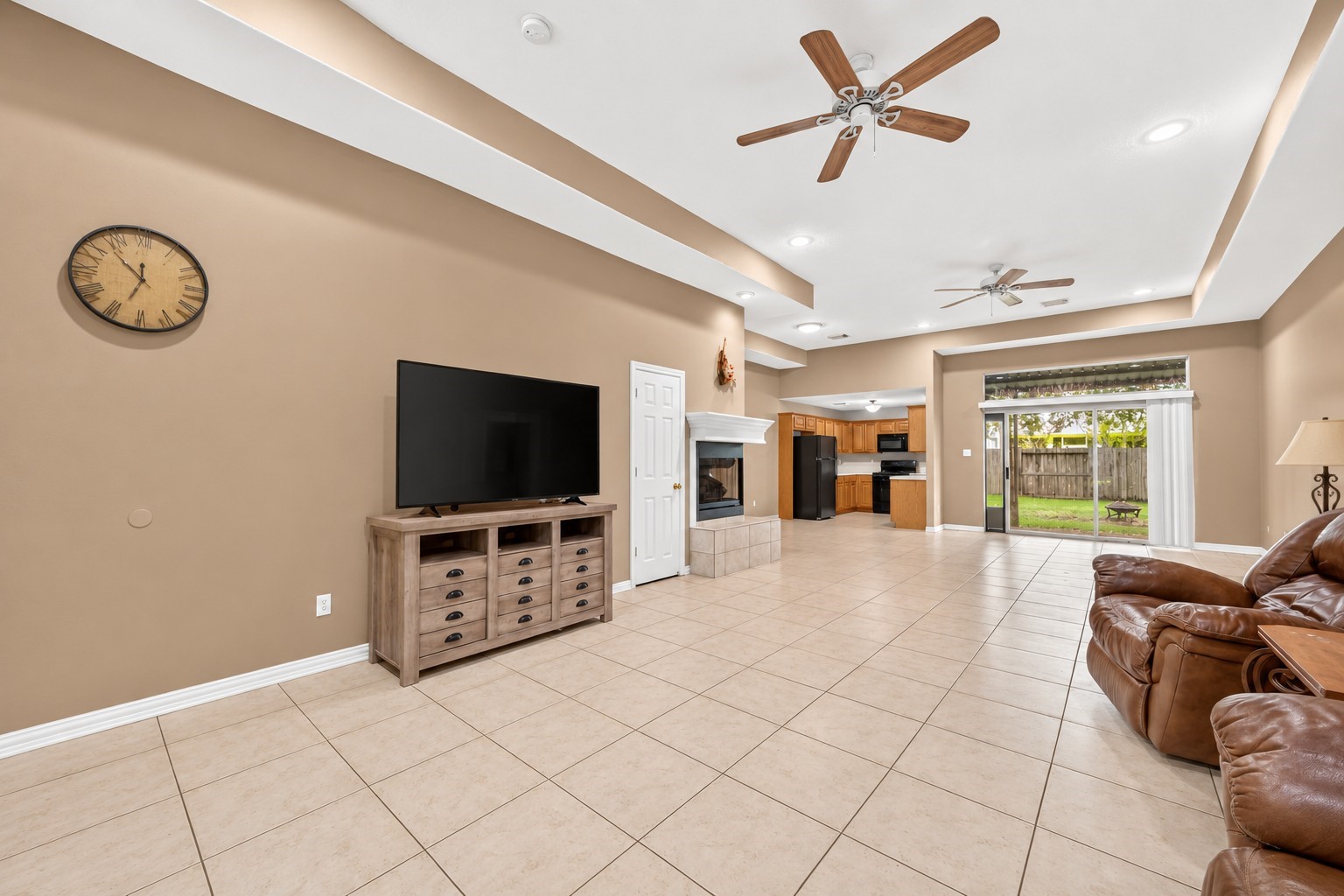 2814 Skimmer Way Property Photo 5