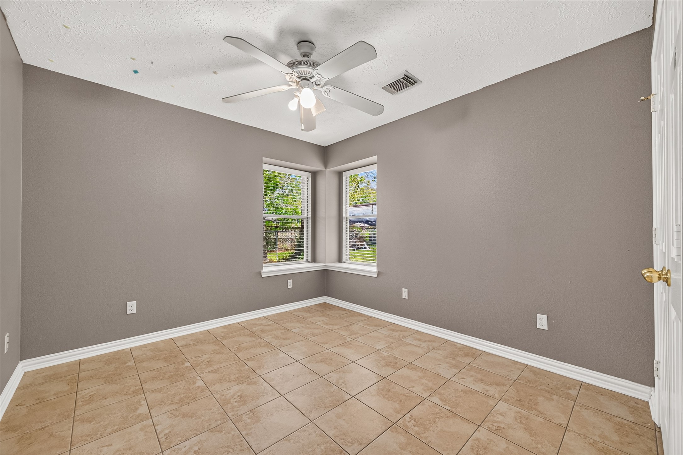 2814 Skimmer Way Property Photo 27